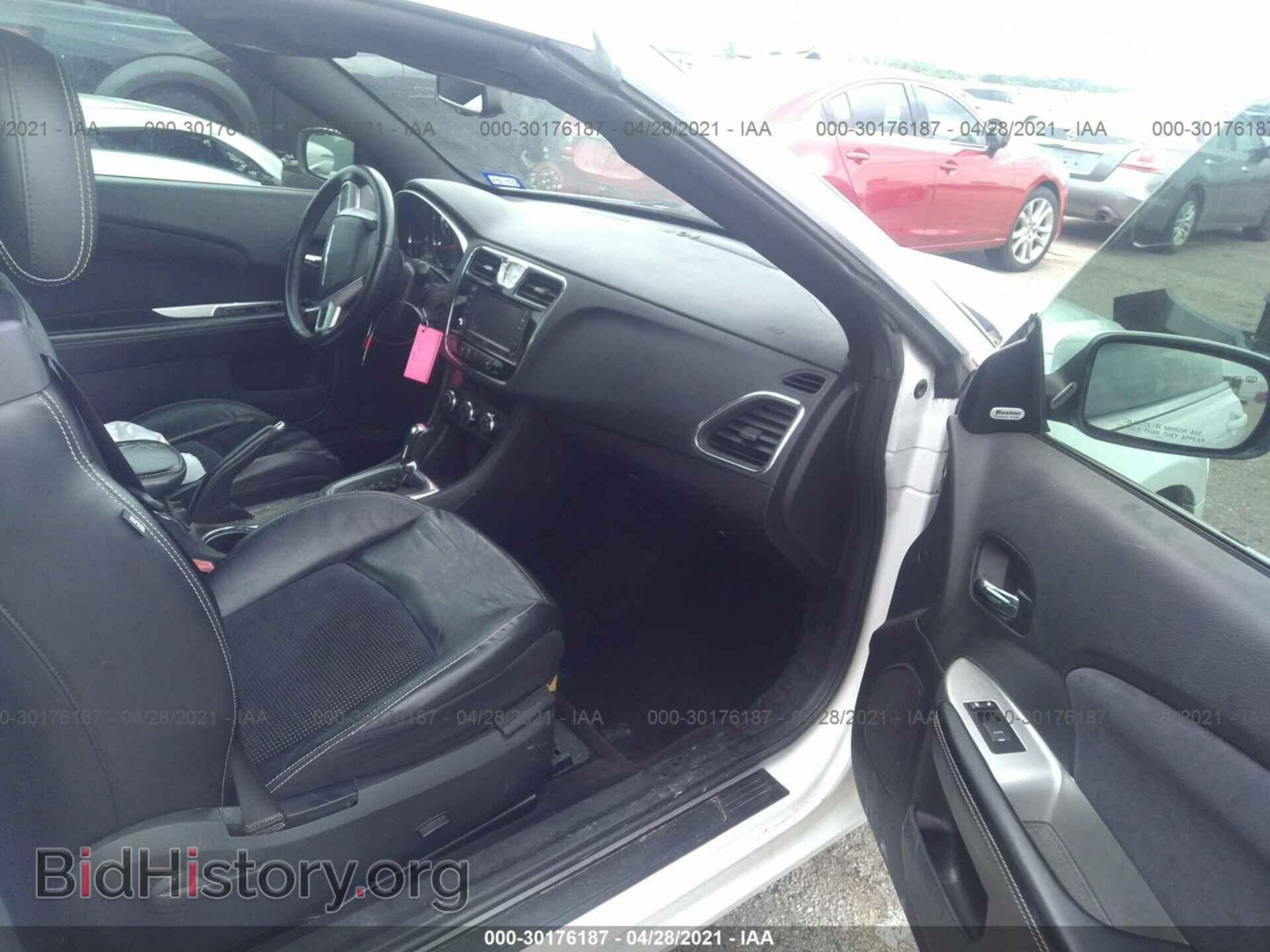 2012 CHRYSLER 200 - VIN: 1C3BCBGG5CN250943 - Фото 5
