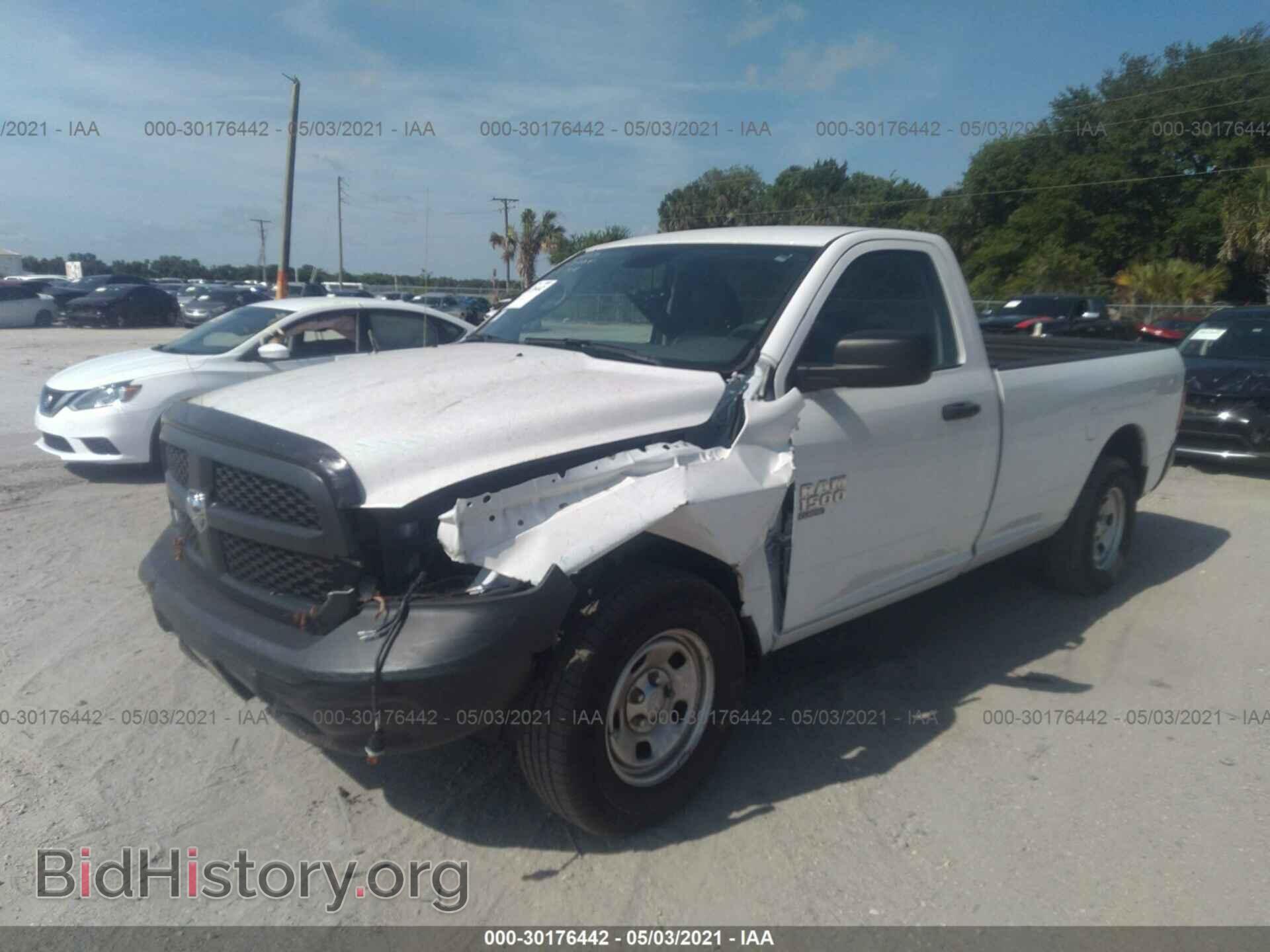 2019 RAM 1500 CLASSIC - VIN: 3C6JR6DT5KG619829 - Фото 2