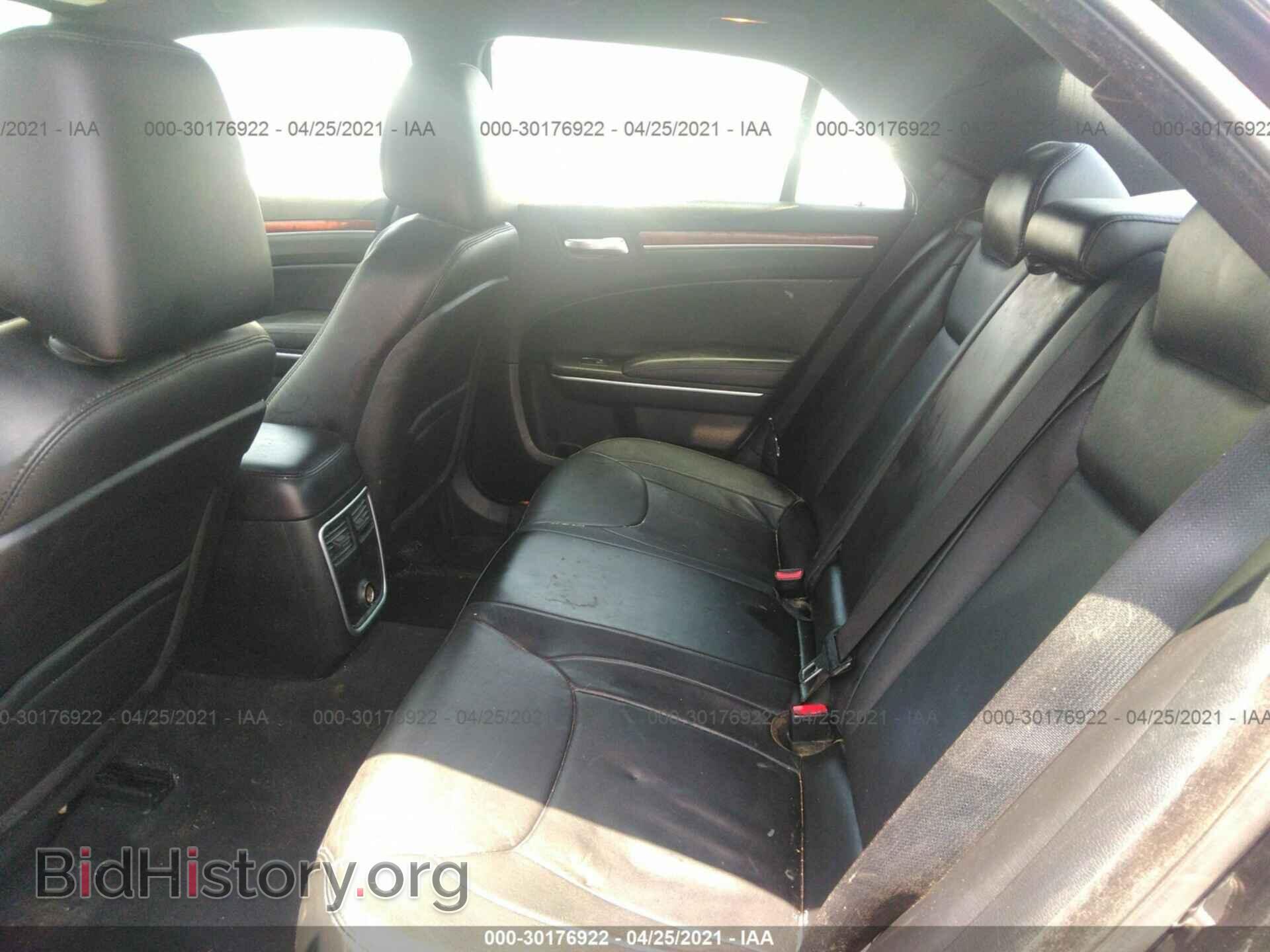 2014 CHRYSLER 300 - VIN: 2C3CCAAG8EH200377 - Фото 8