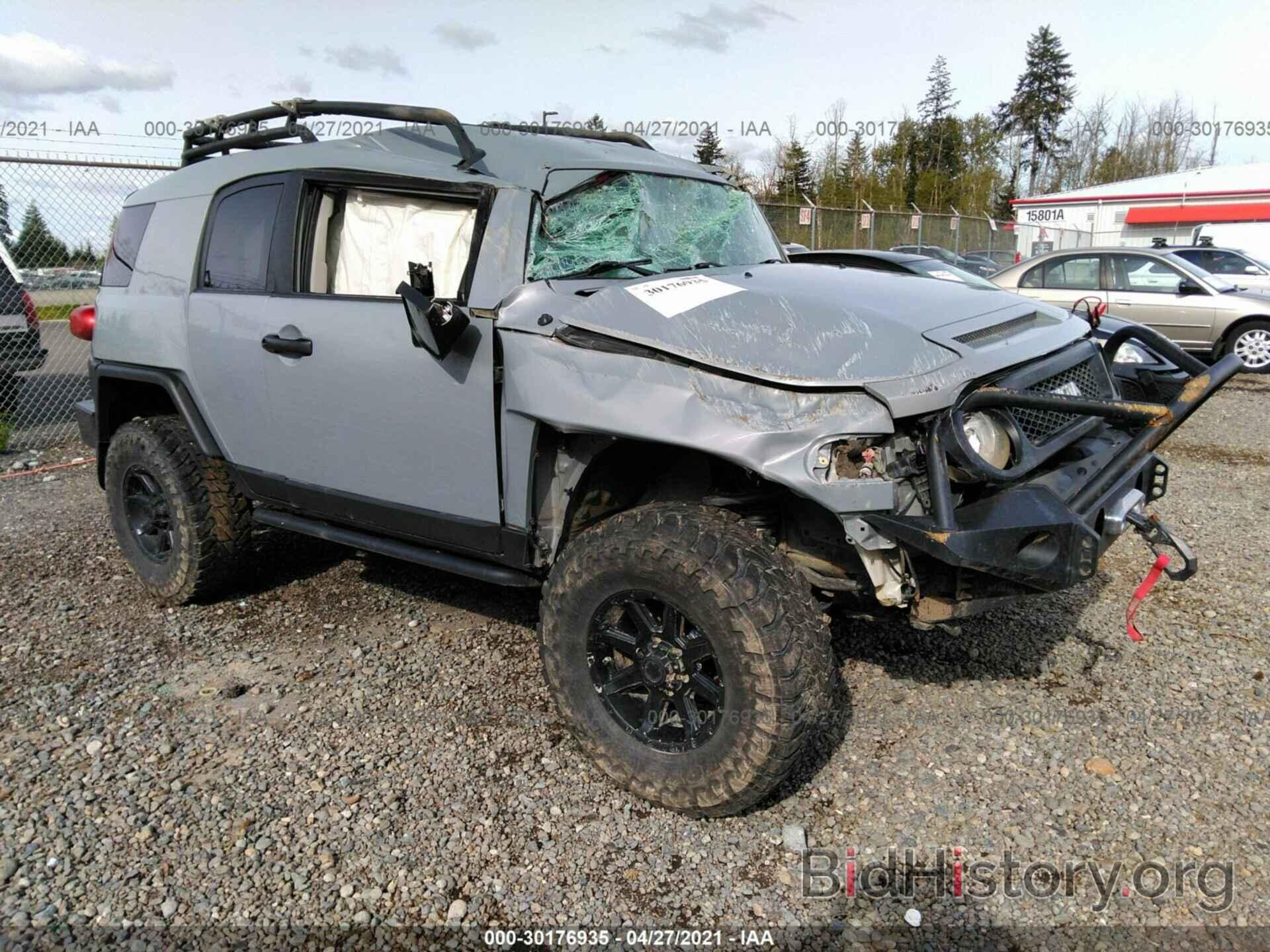 Фотография JTEBU4BF9DK157036 - TOYOTA FJ CRUISER 2013