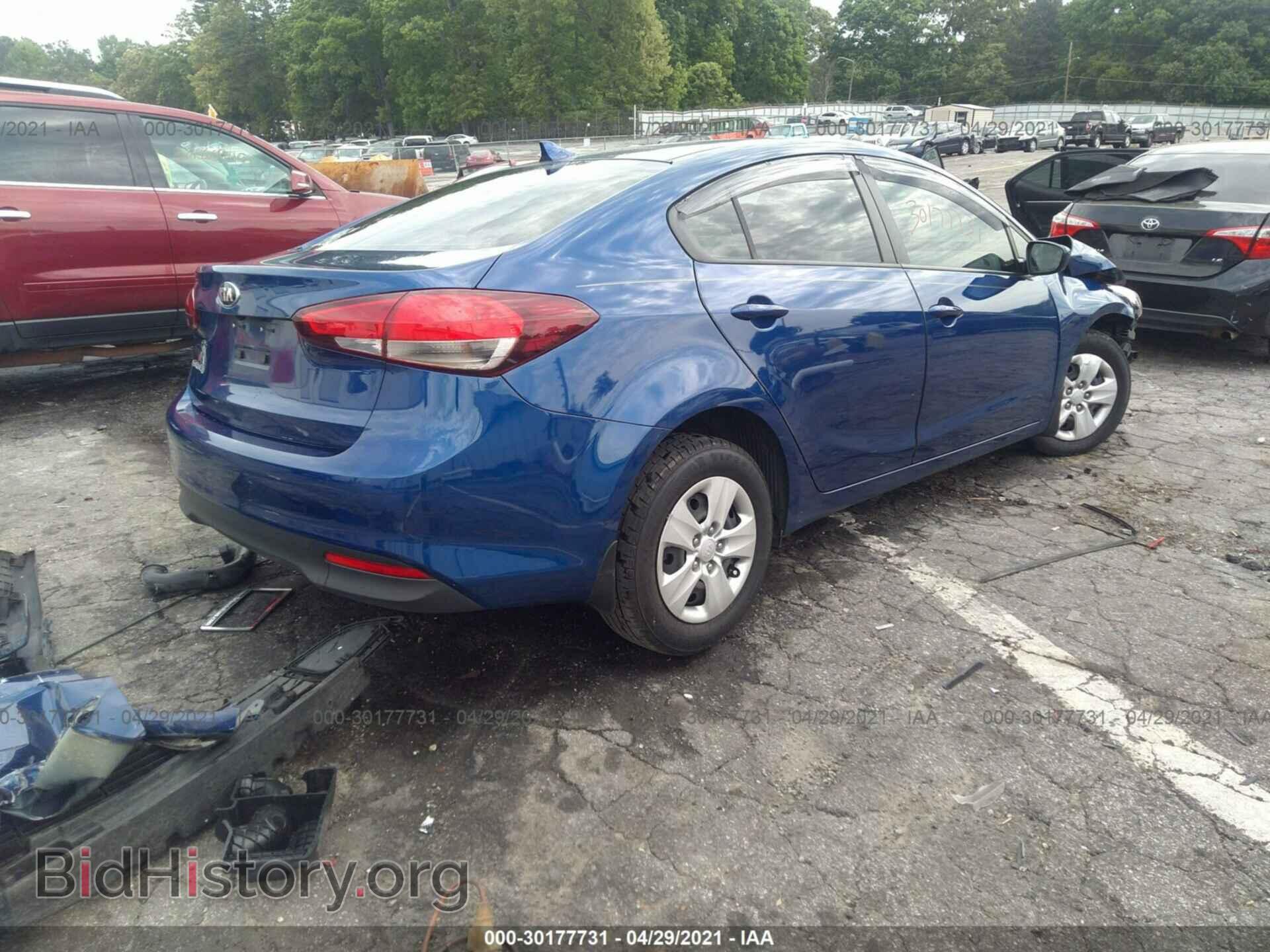 2017 KIA FORTE - VIN: 3KPFL4A7XHE133632 - Фото 4