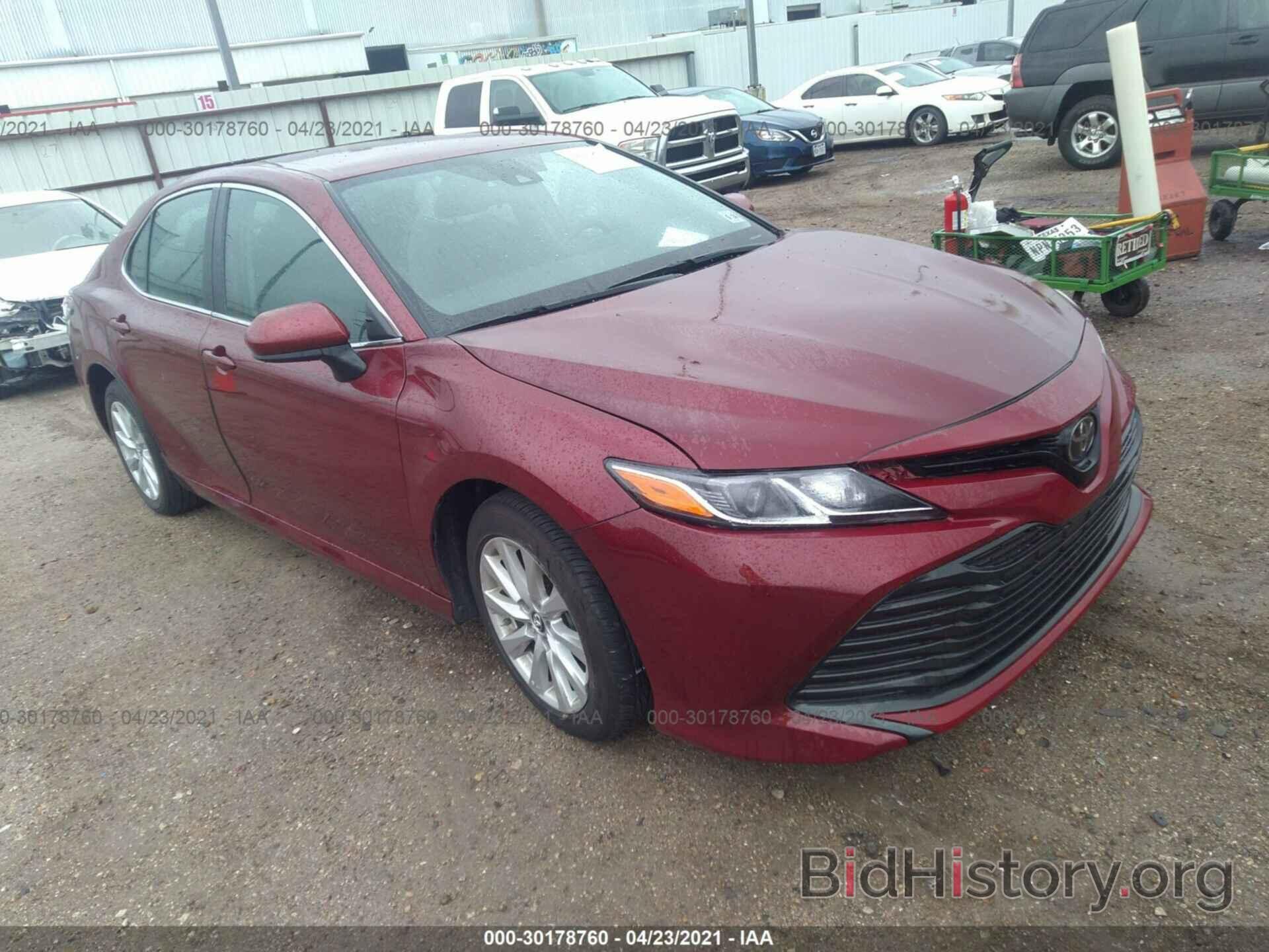 Photo 4T1B11HK8KU252071 - TOYOTA CAMRY 2019