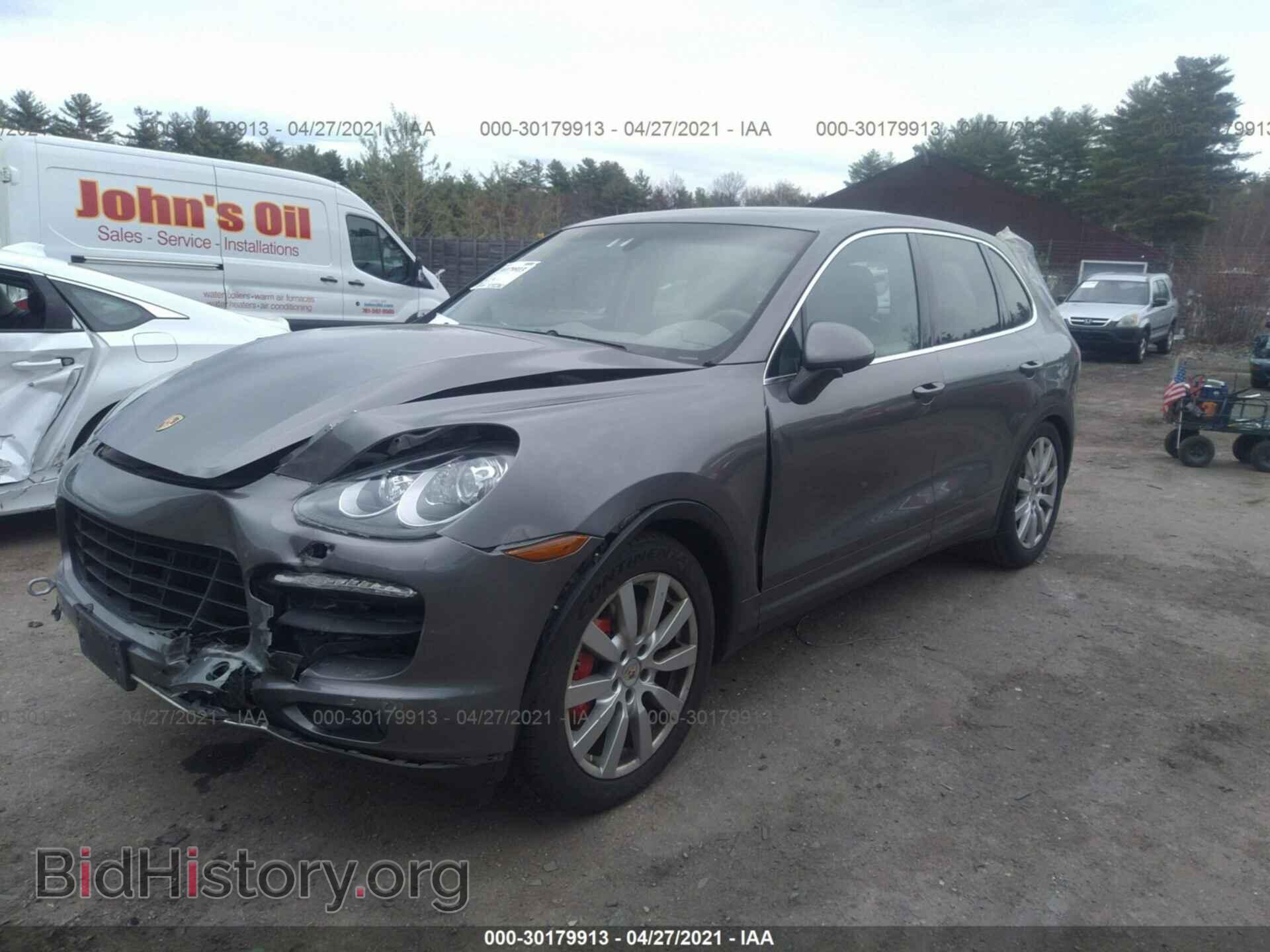 2011 PORSCHE CAYENNE - VIN: WP1AC2A21BLA86636 - Фото 2