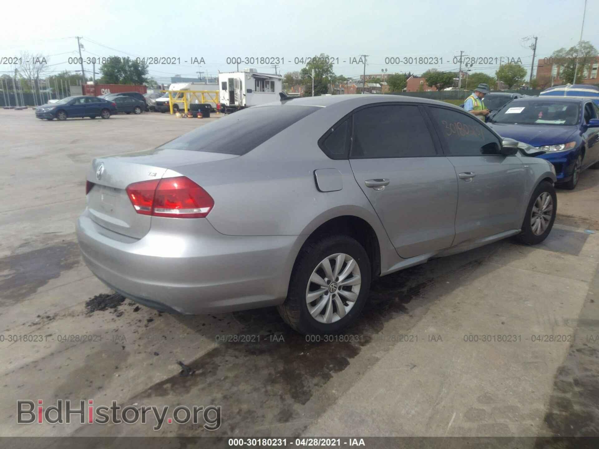 2014 VOLKSWAGEN PASSAT - VIN: 1VWAT7A3XEC098096 - Фото 4