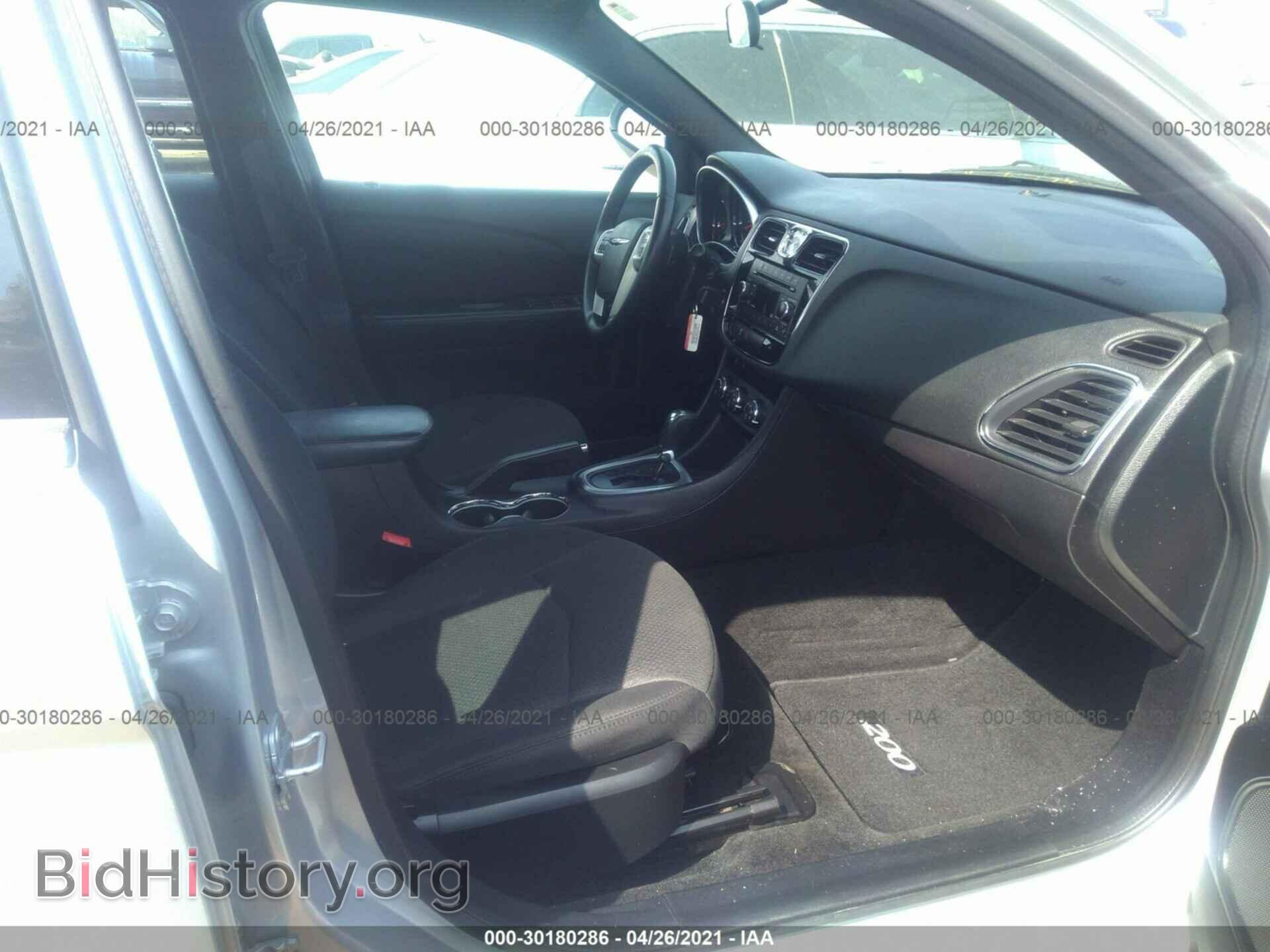 2011 CHRYSLER 200 - VIN: 1C3BC1FBXBN539704 - Фото 5
