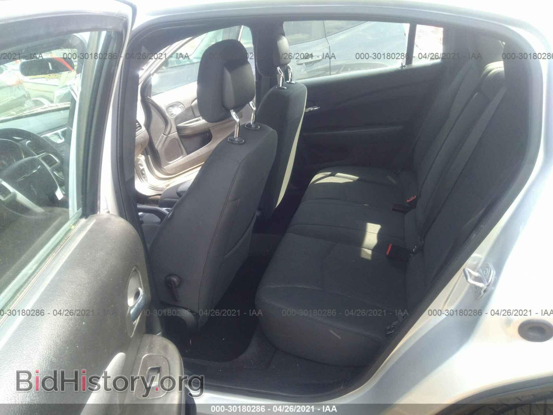 2011 CHRYSLER 200 - VIN: 1C3BC1FBXBN539704 - Фото 8