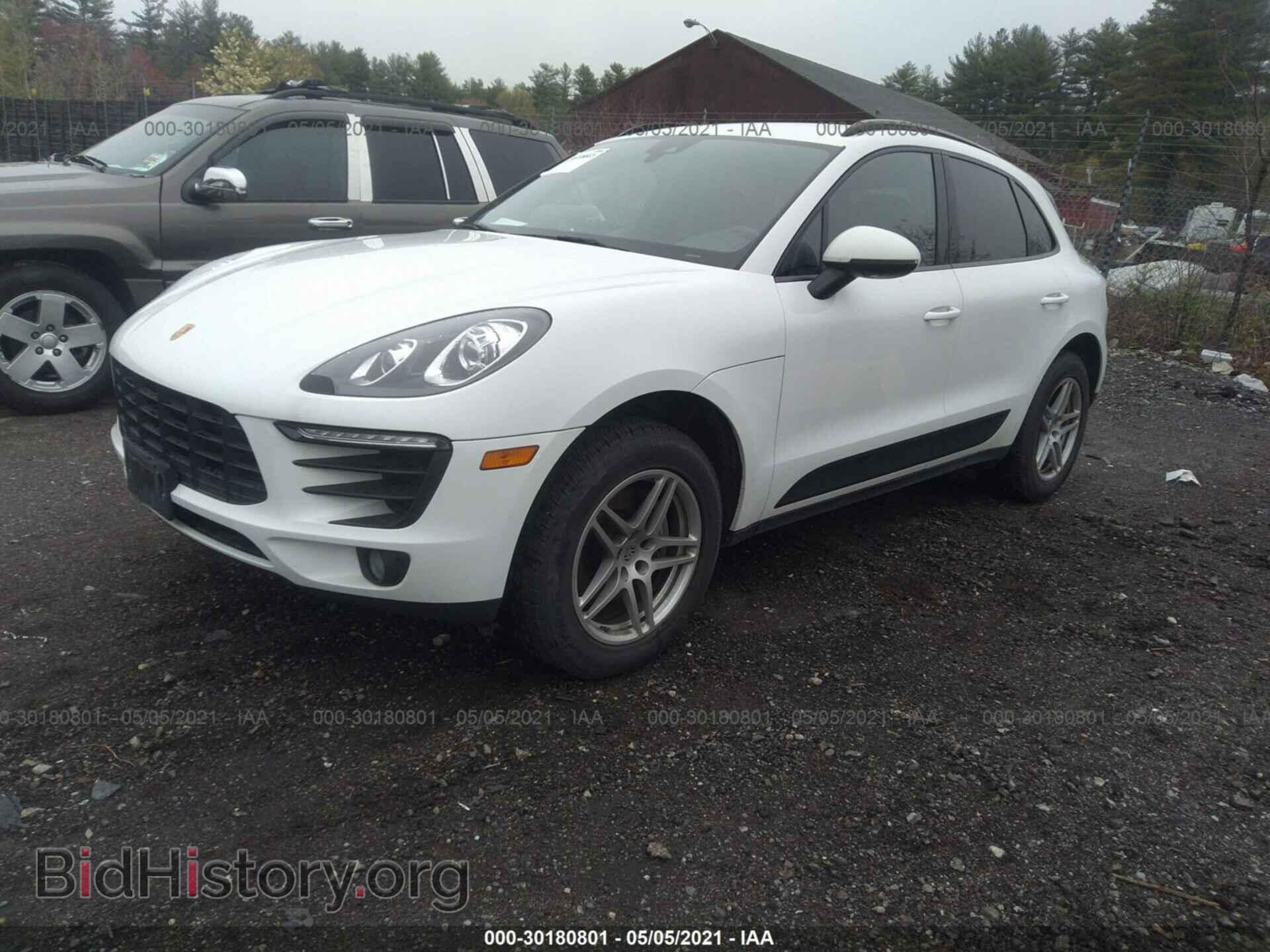 2017 PORSCHE MACAN - VIN: WP1AA2A57HLB03724 - Photo 2