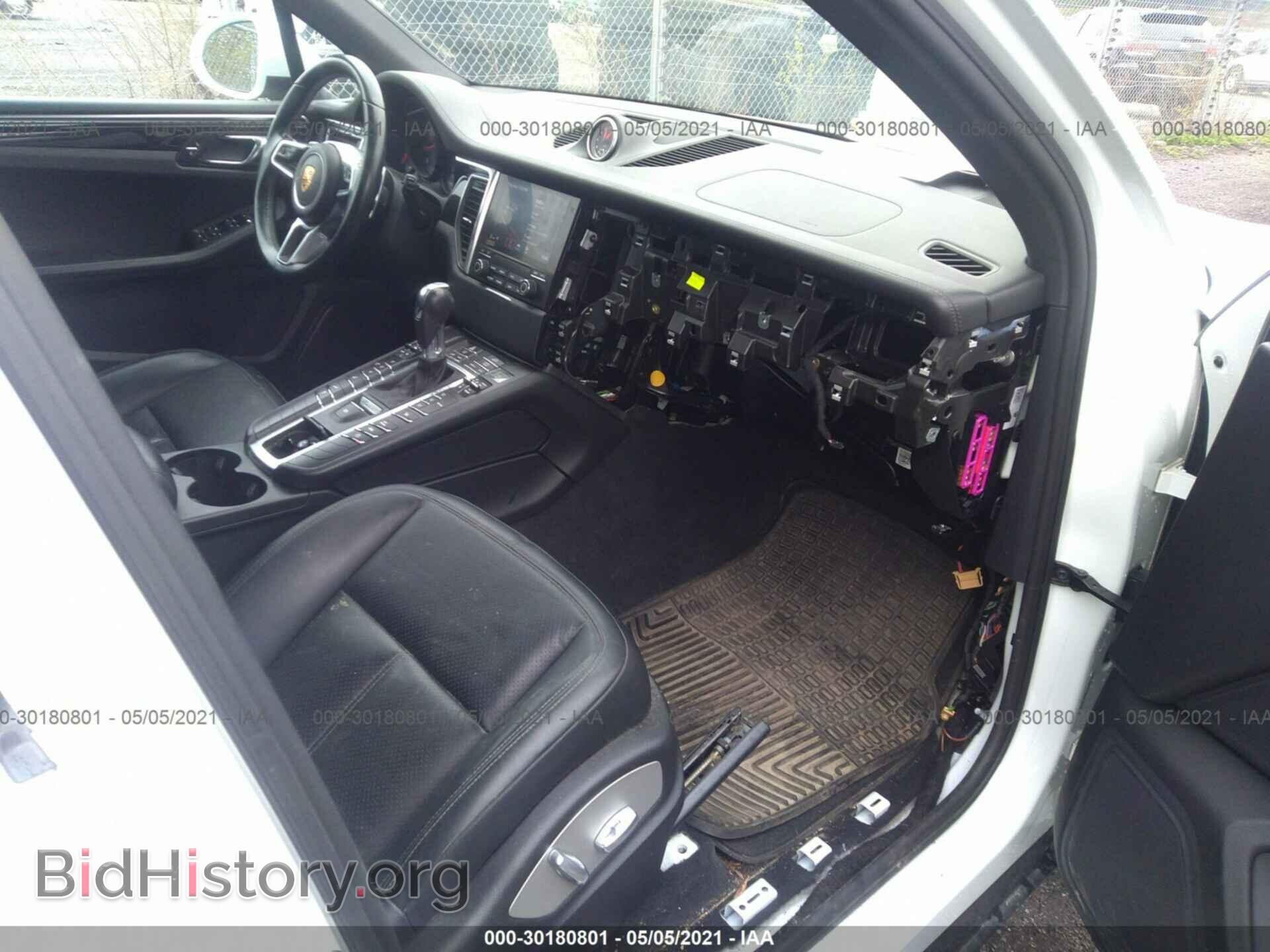 2017 PORSCHE MACAN - VIN: WP1AA2A57HLB03724 - Photo 6