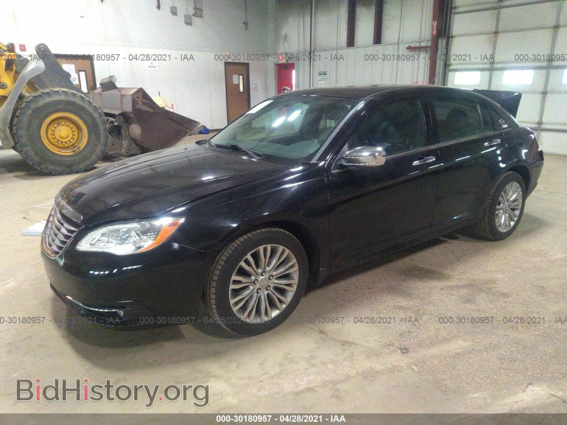 2013 CHRYSLER 200 - VIN: 1C3CCBCG5DN772158 - Photo 2