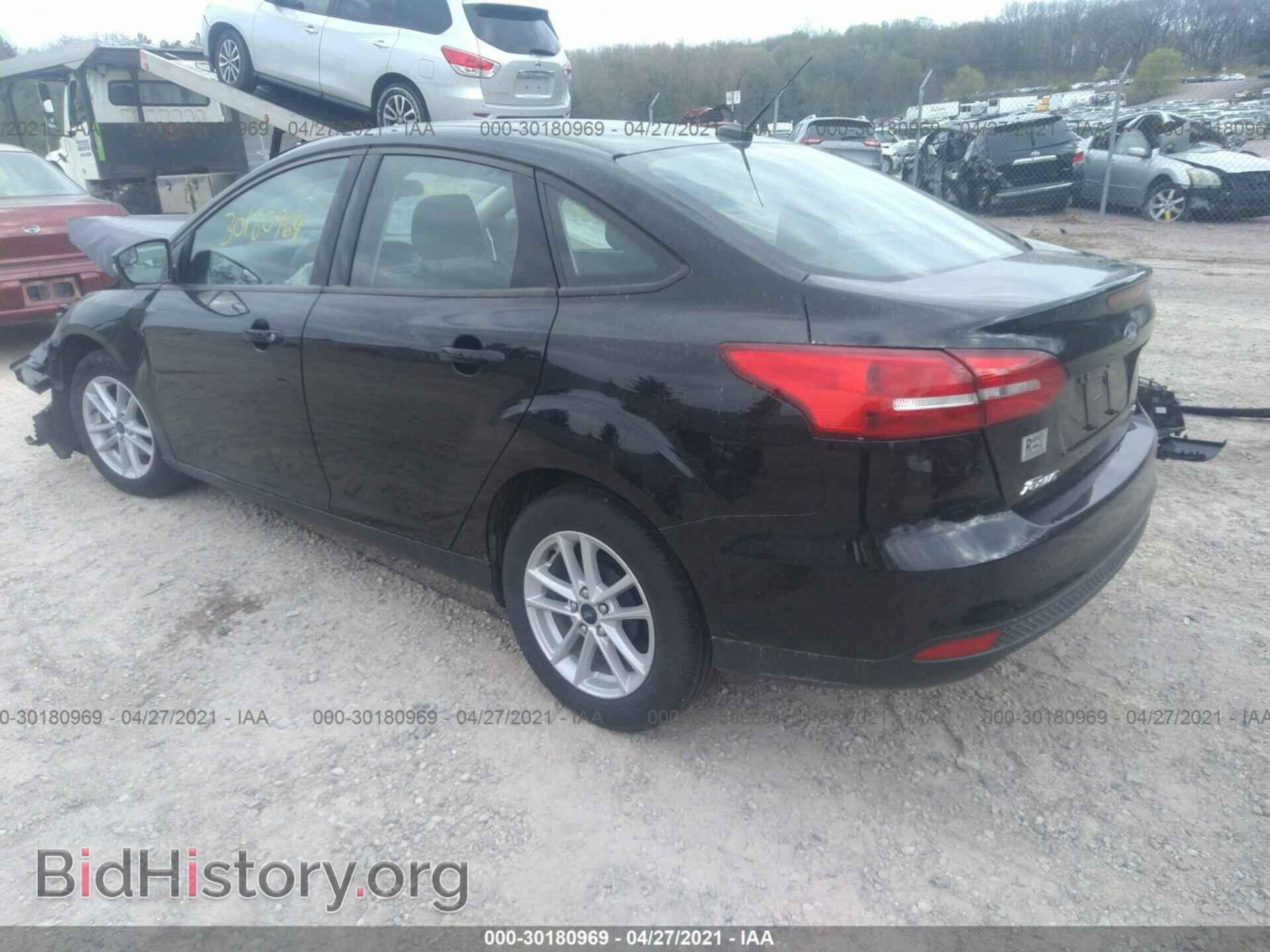 2018 FORD FOCUS - VIN: 1FADP3F2XJL267143 - Photo 3