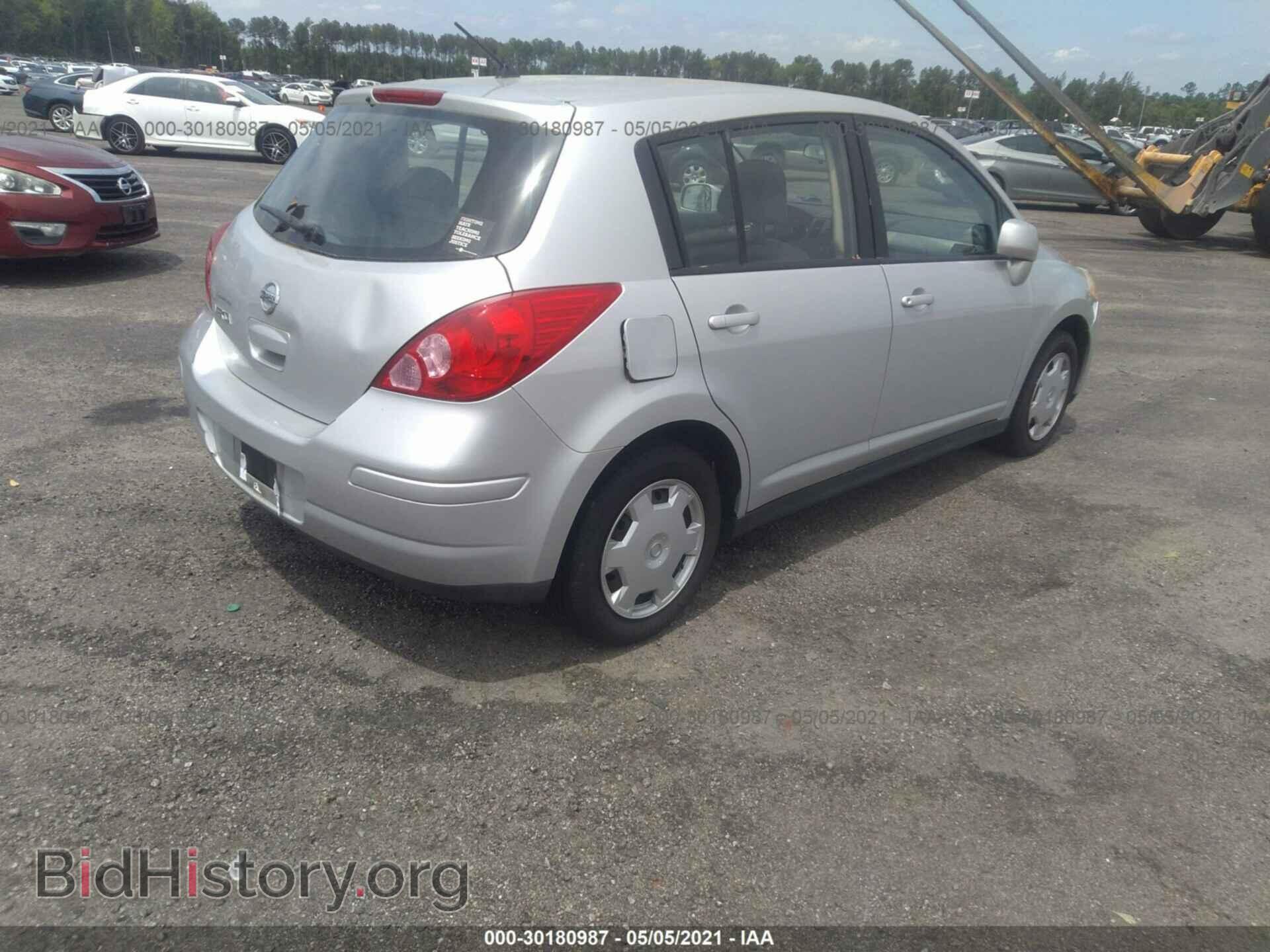 2009 NISSAN VERSA - VIN: 3N1BC13E19L372107 - Фото 4