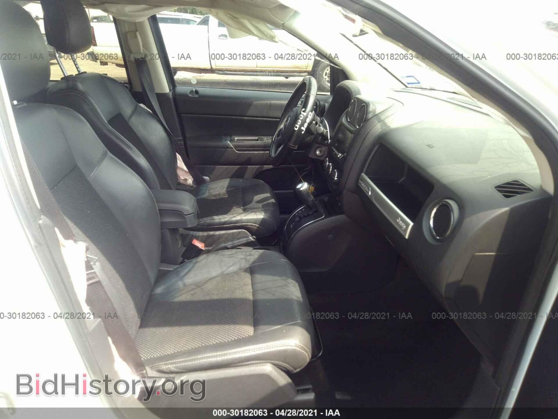 2016 JEEP COMPASS - VIN: 1C4NJCBA4GD590121 - Фото 5