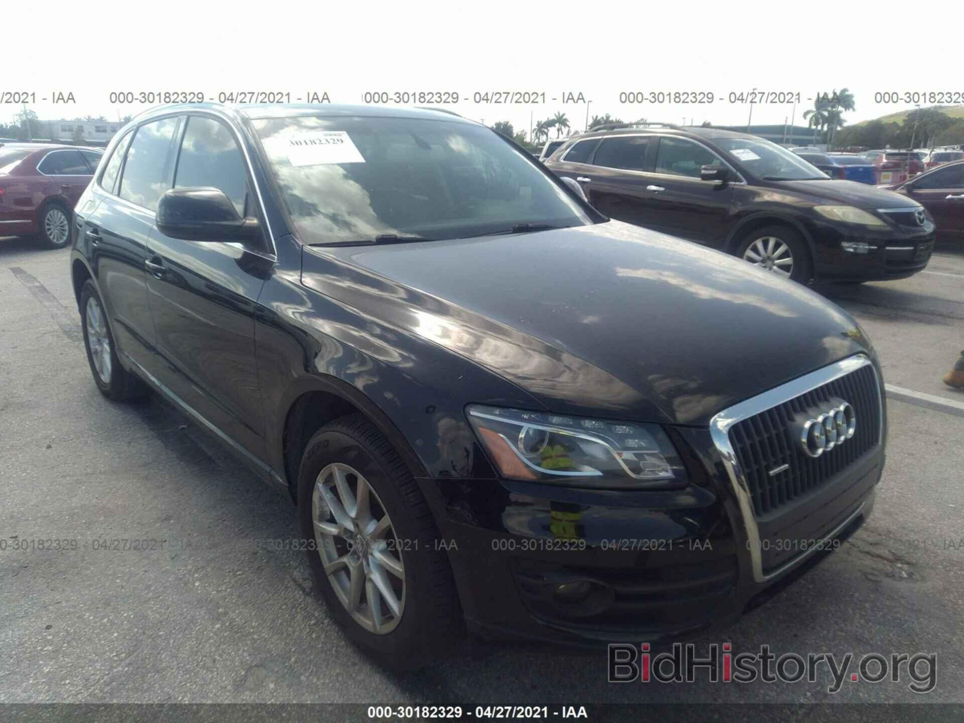 Фотография WA1LFAFP6BA104005 - AUDI Q5 2011