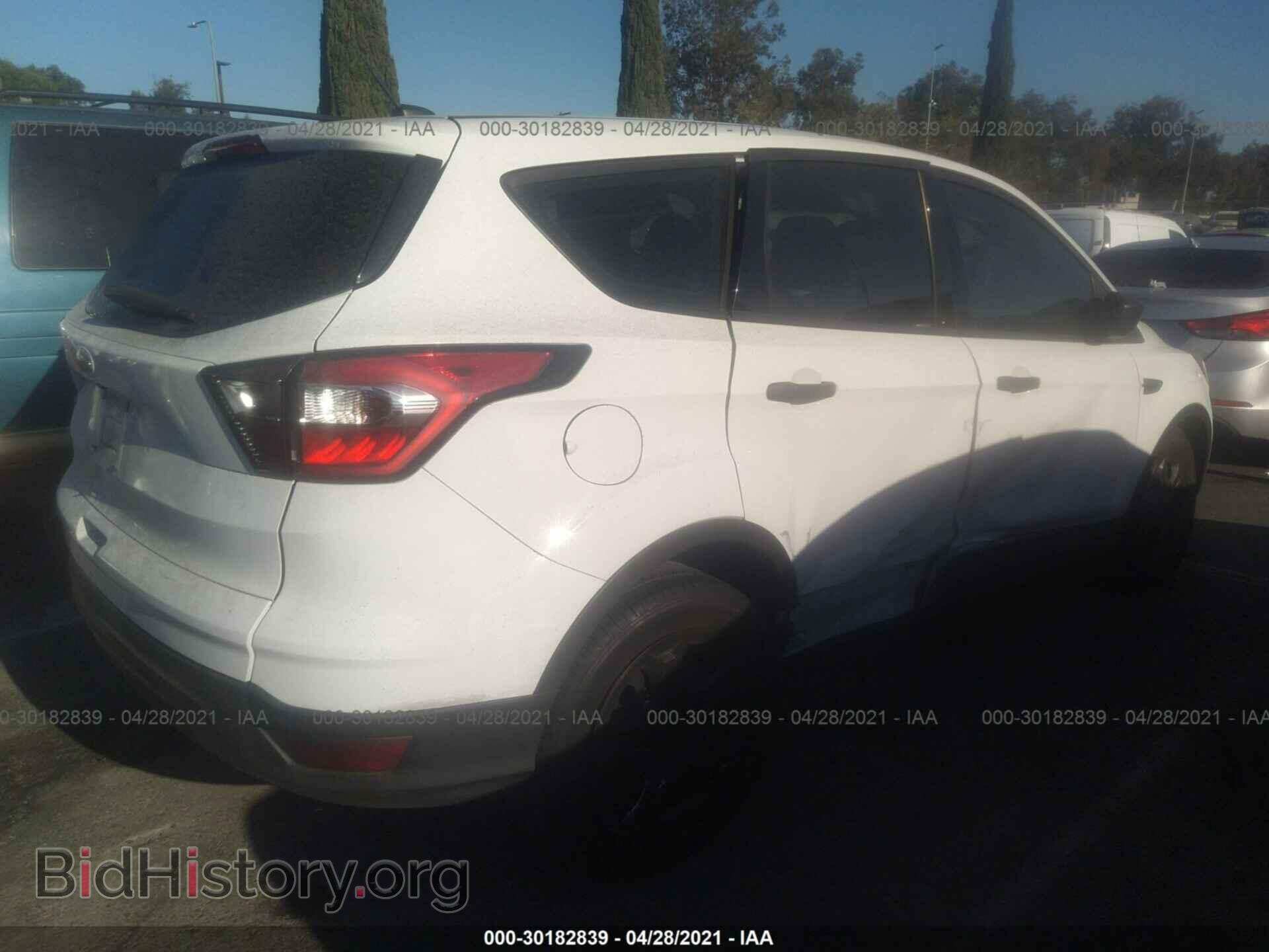 2017 FORD ESCAPE - VIN: 1FMCU0F72HUB66896 - Photo 4