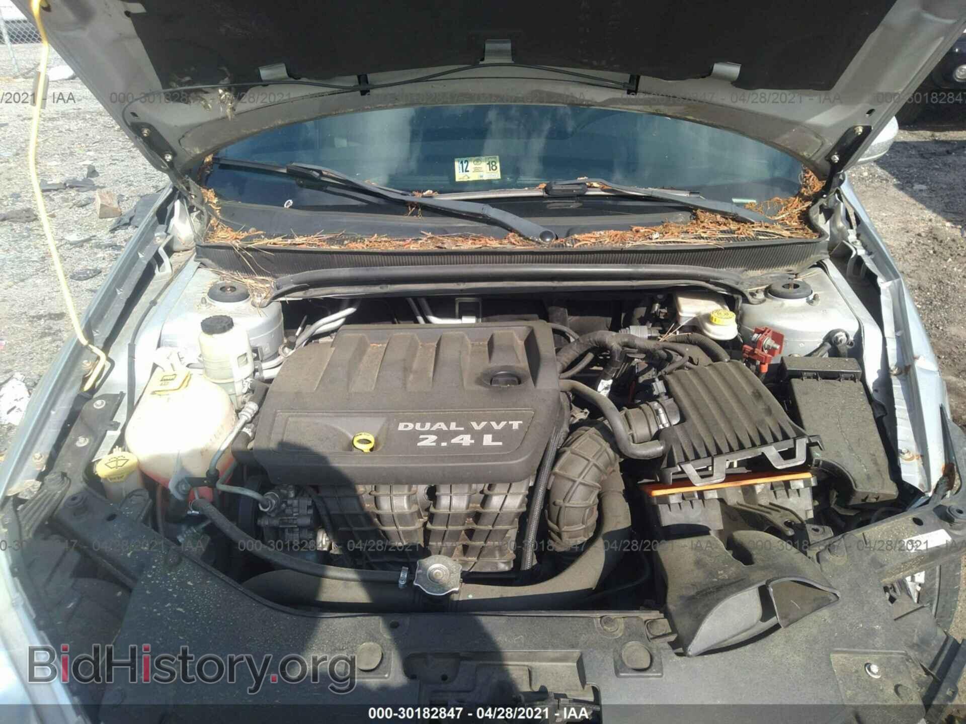 2012 CHRYSLER 200 - VIN: 1C3CCBBB0CN117989 - Фото 10