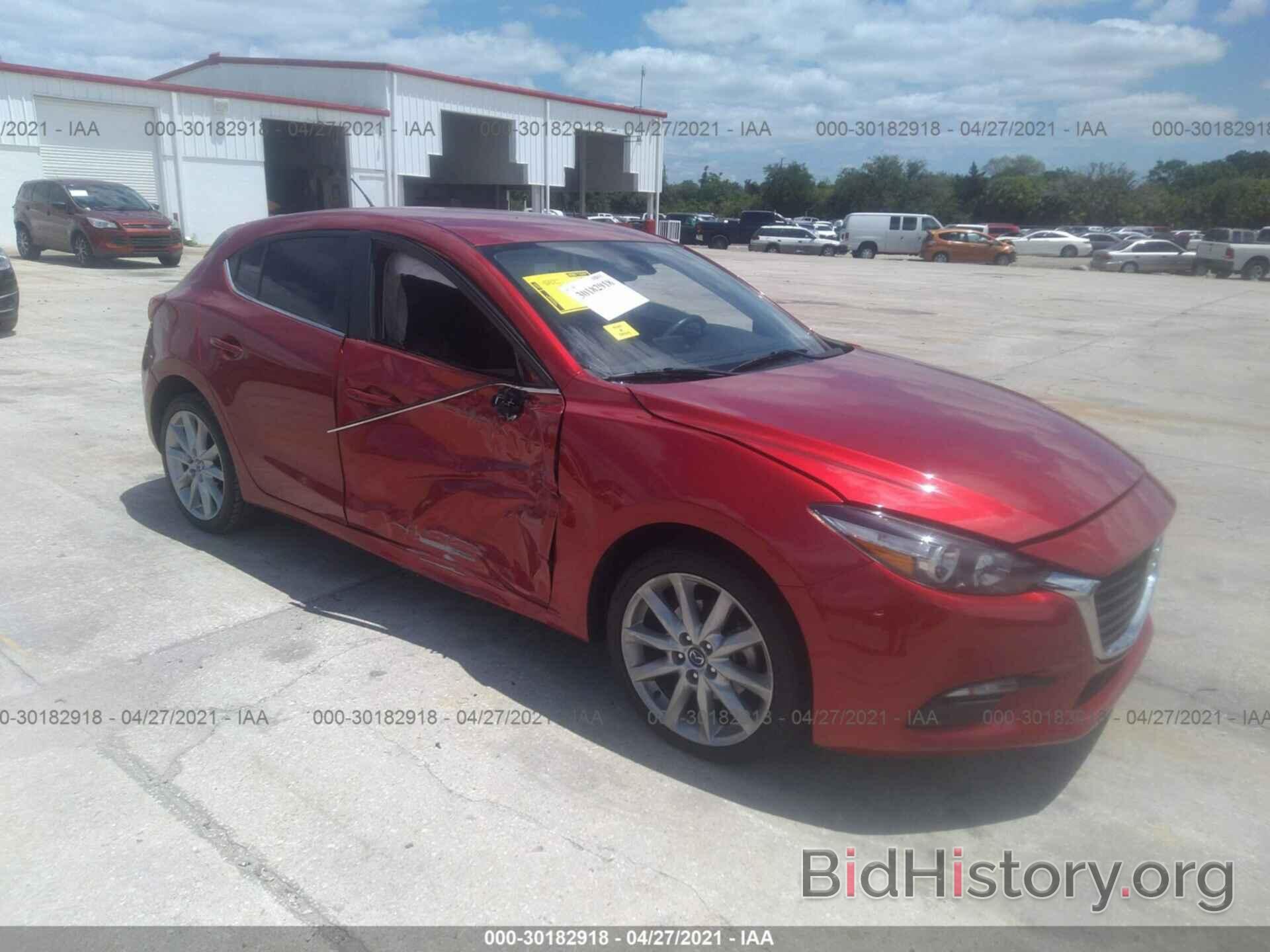 Фотография 3MZBN1L77HM136253 - MAZDA MAZDA3 5-DOOR 2017