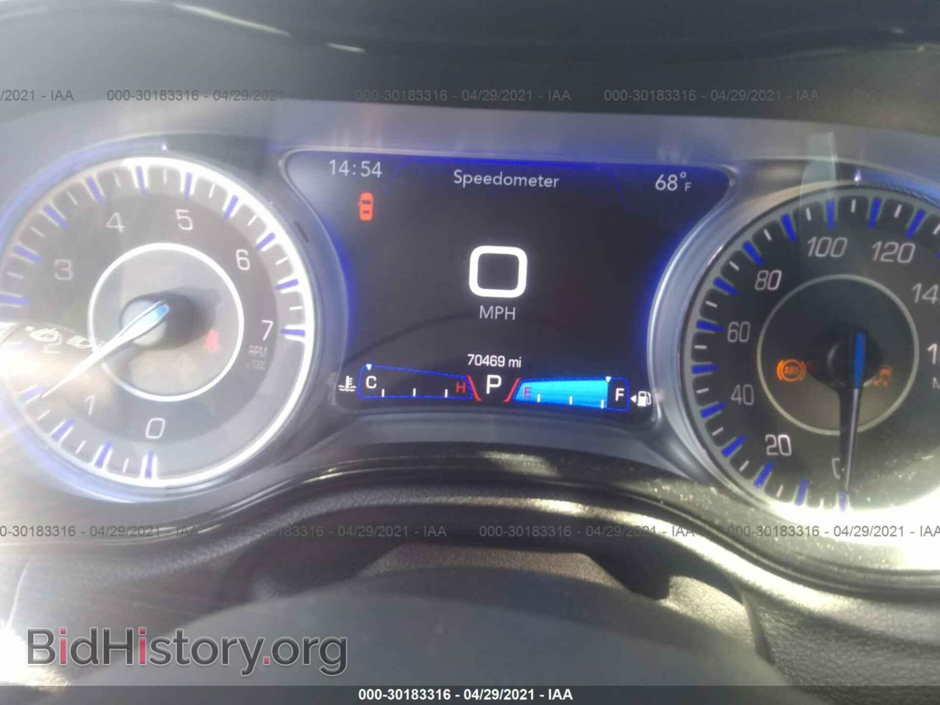 2017 CHRYSLER 300 - VIN: 2C3CCAGG3HH647758 - Фото 7