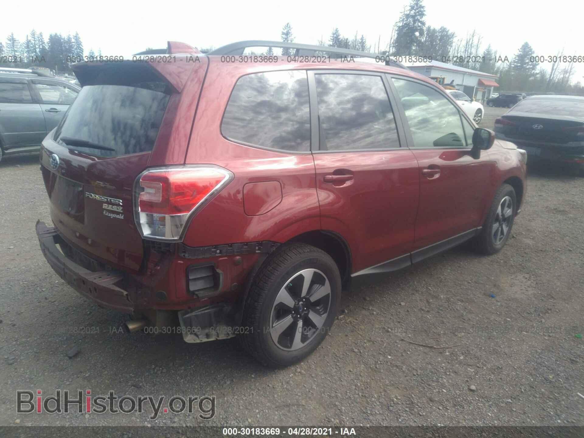 2017 SUBARU FORESTER - VIN: JF2SJAEC3HH417710 - Фото 4