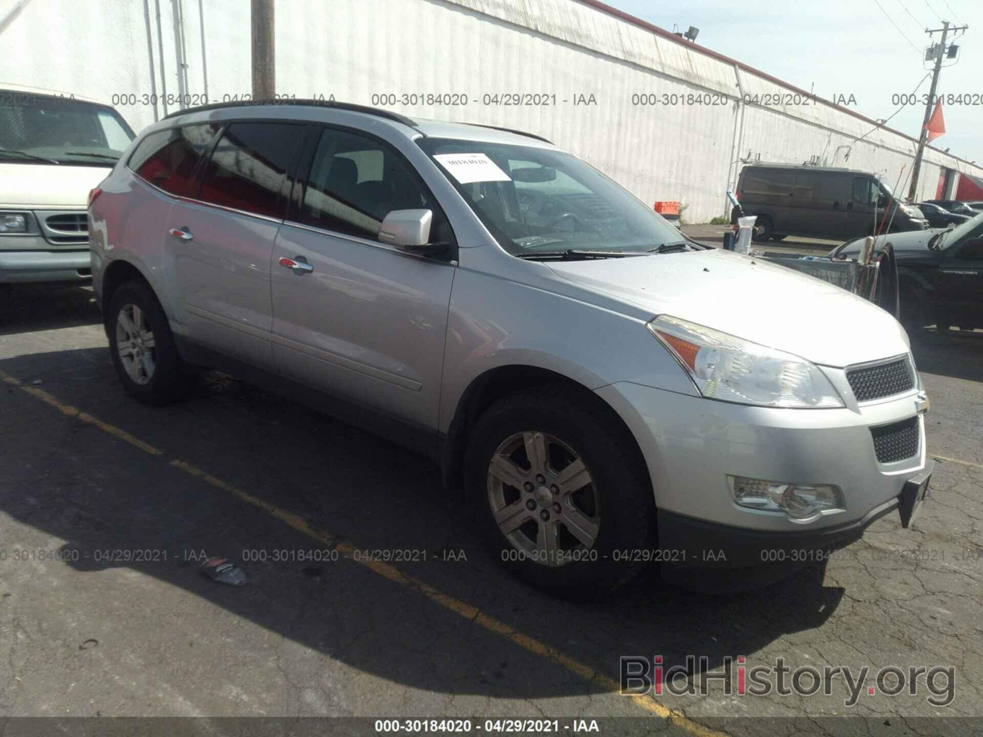 Photo 1GNKRGED8CJ117995 - CHEVROLET TRAVERSE 2012