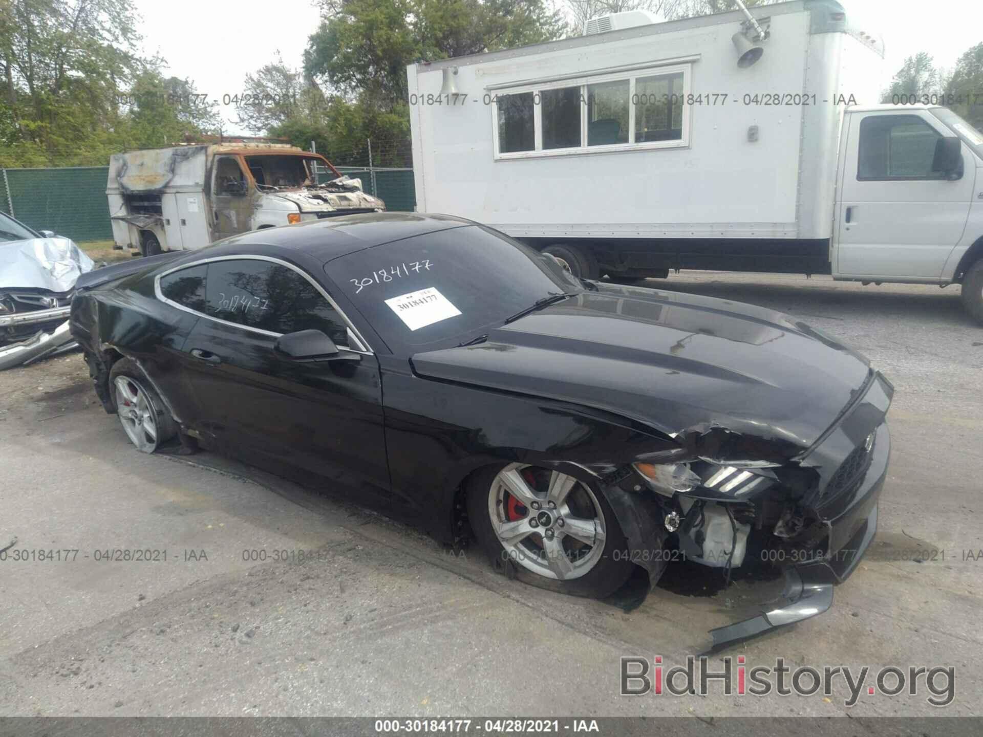 Photo 1FA6P8TH1F5417036 - FORD MUSTANG 2015