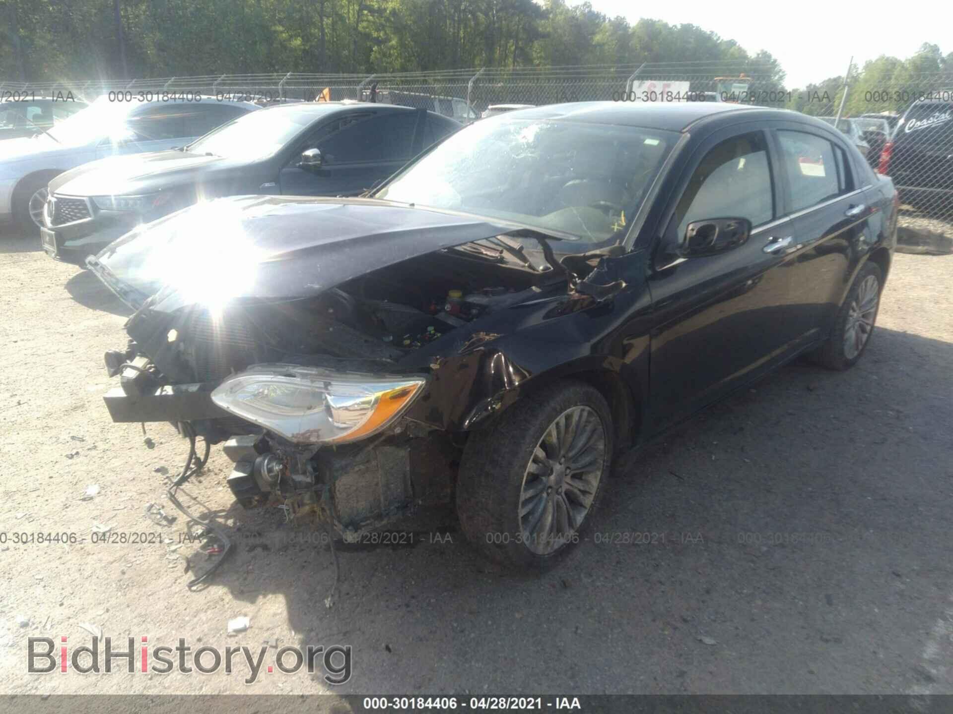 2012 CHRYSLER 200 - VIN: 1C3CCBCB3CN271112 - Фото 2
