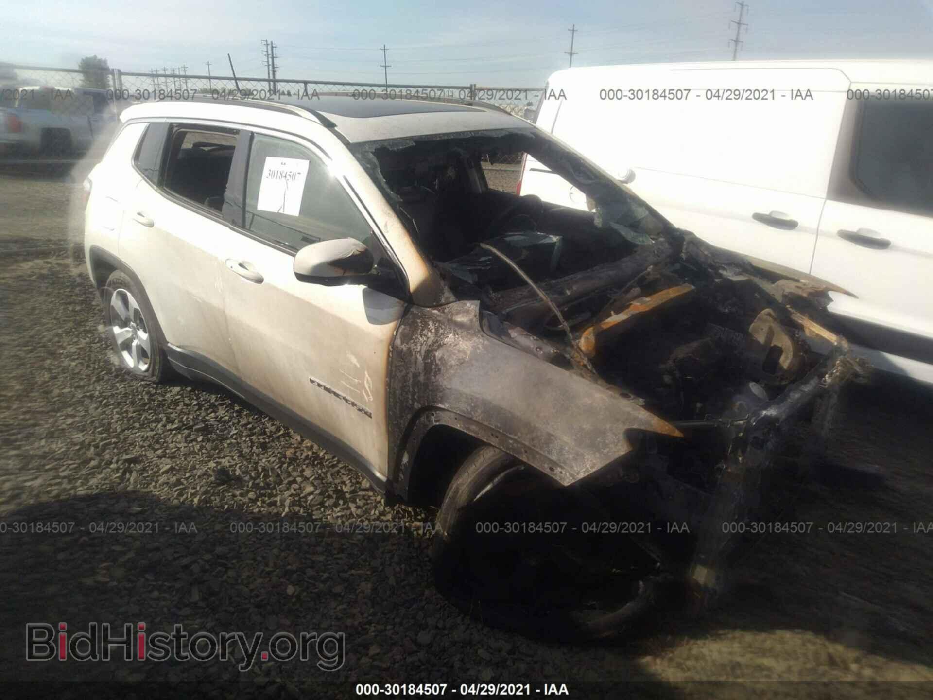Фотография 3C4NJCBB7JT240752 - JEEP COMPASS 2018