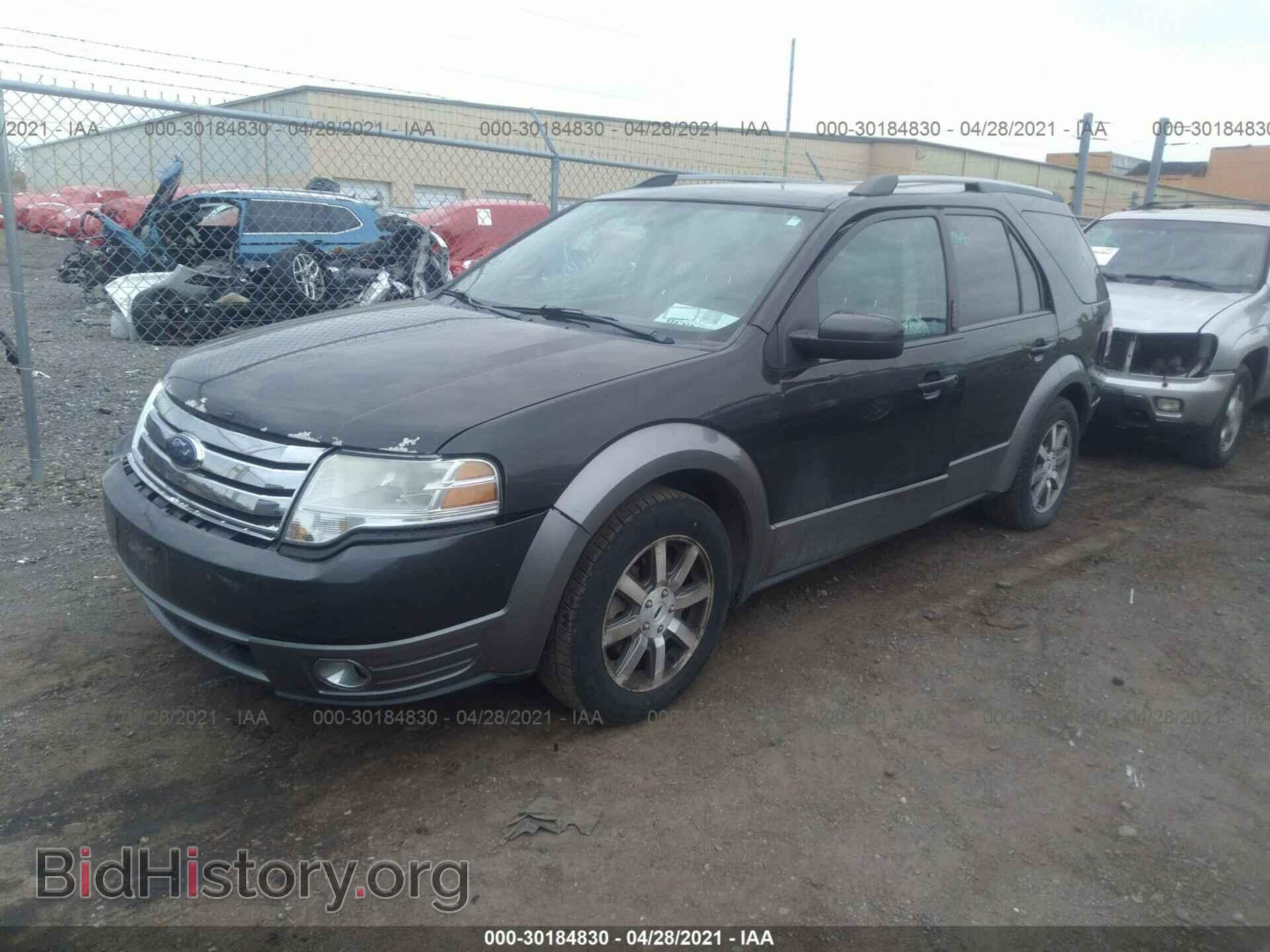 2008 FORD TAURUS X - VIN: 1FMDK05W78GA12637 - Фото 2
