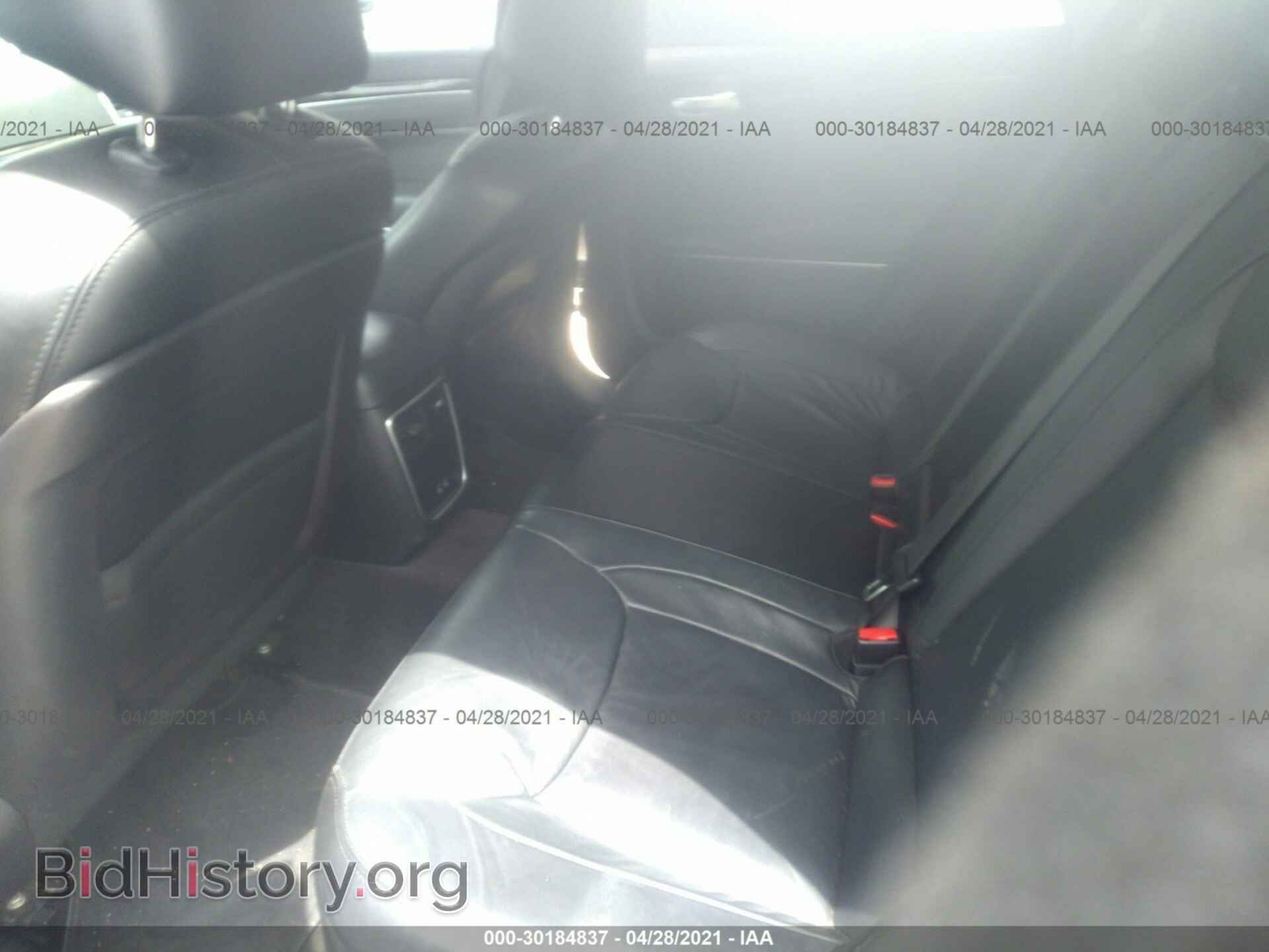 2016 CHRYSLER 300 - VIN: 2C3CCAAG0GH313713 - Фото 8