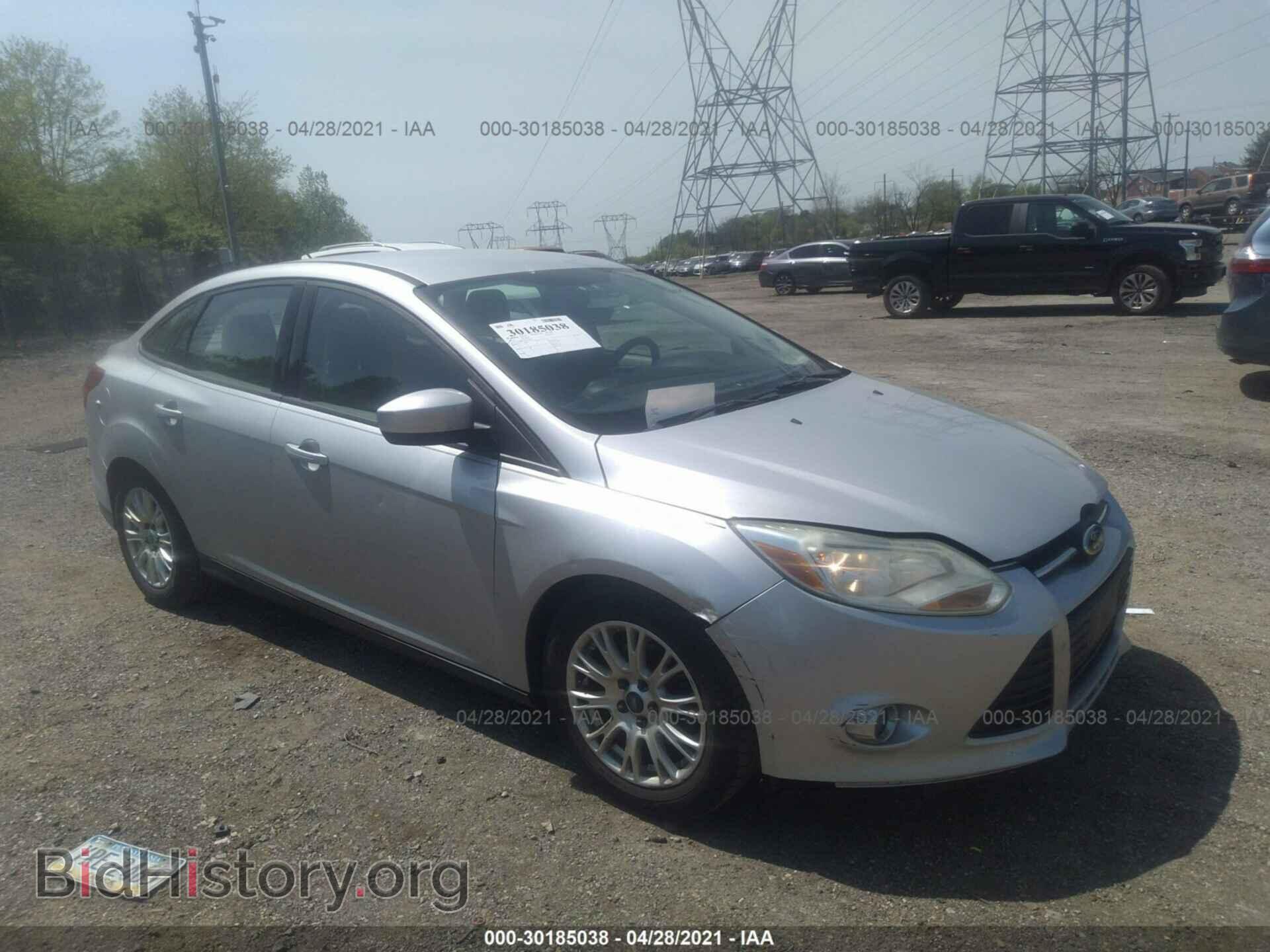 Photo 1FAHP3F22CL198002 - FORD FOCUS 2012