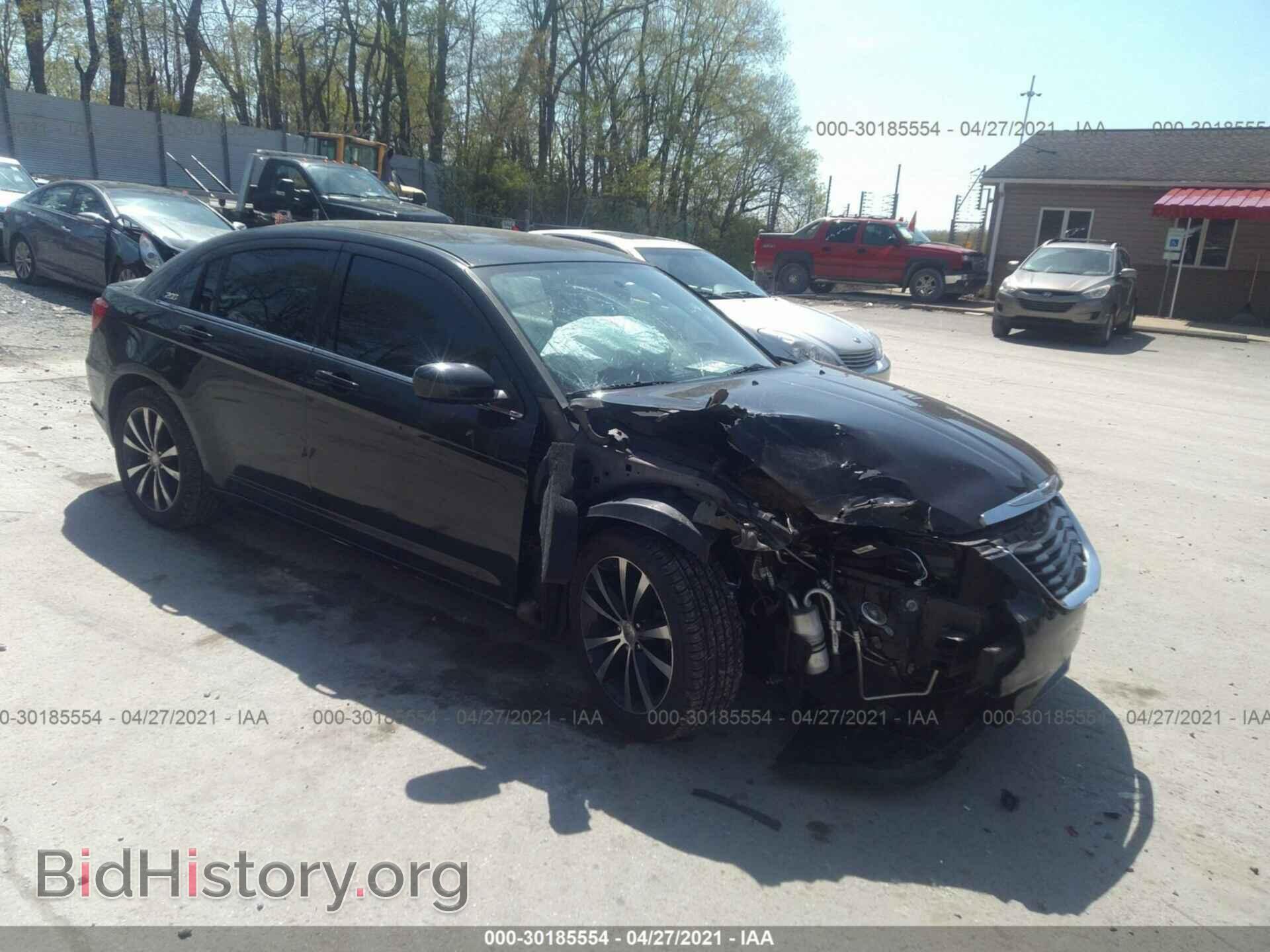 Photo 1C3CCBCG2DN724049 - CHRYSLER 200 2013