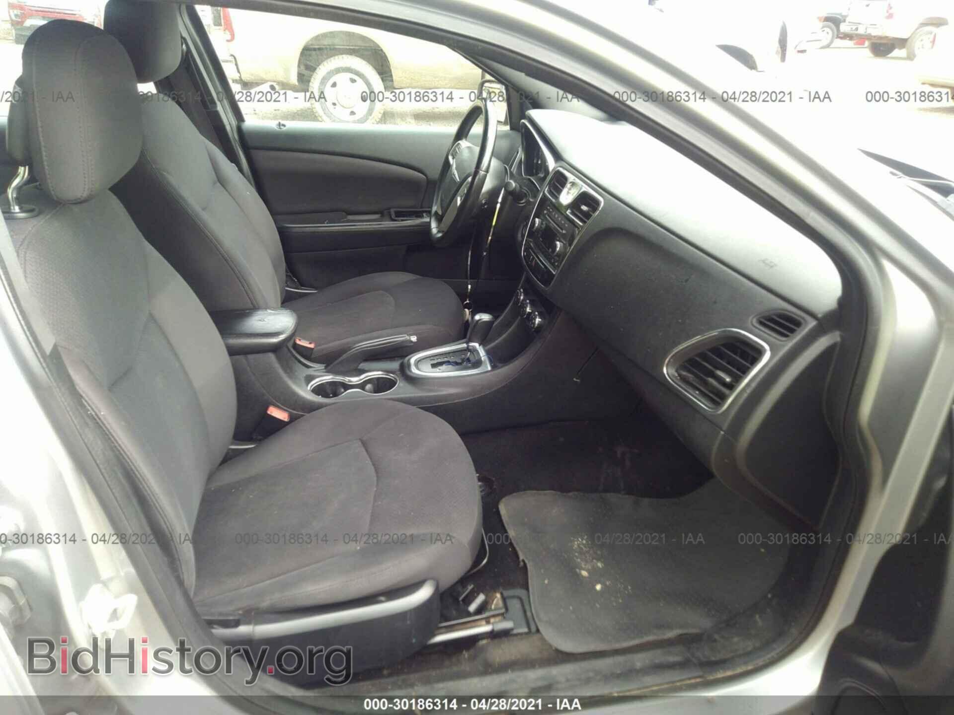 2013 CHRYSLER 200 - VIN: 1C3CCBBB0DN598327 - Photo 5