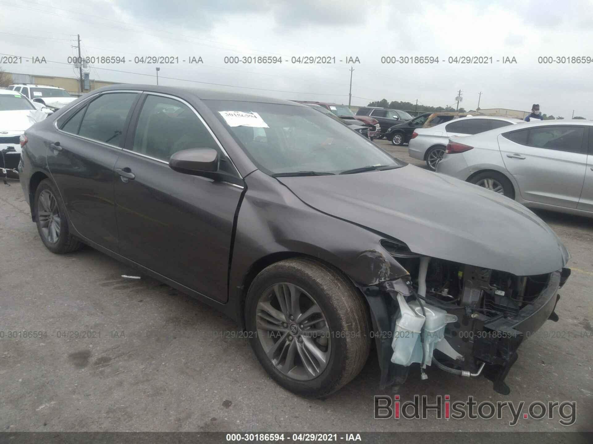 Photo 4T1BF1FK1FU010958 - TOYOTA CAMRY 2015