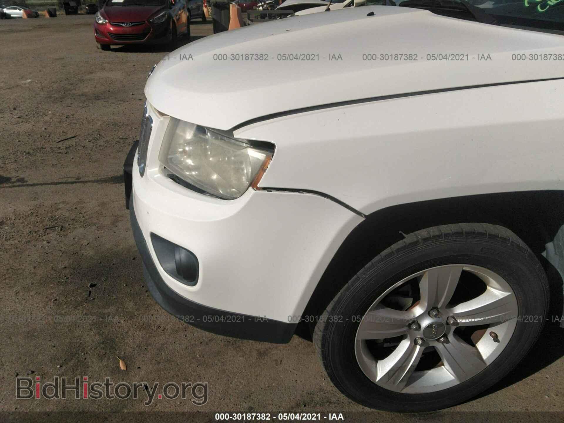 2011 JEEP COMPASS - VIN: 1J4NT1FA4BD226552 - Фото 6