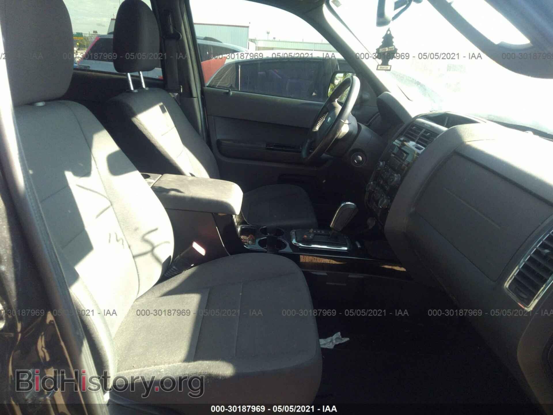 2011 FORD ESCAPE - VIN: 1FMCU0DG9BKB23937 - Photo 5