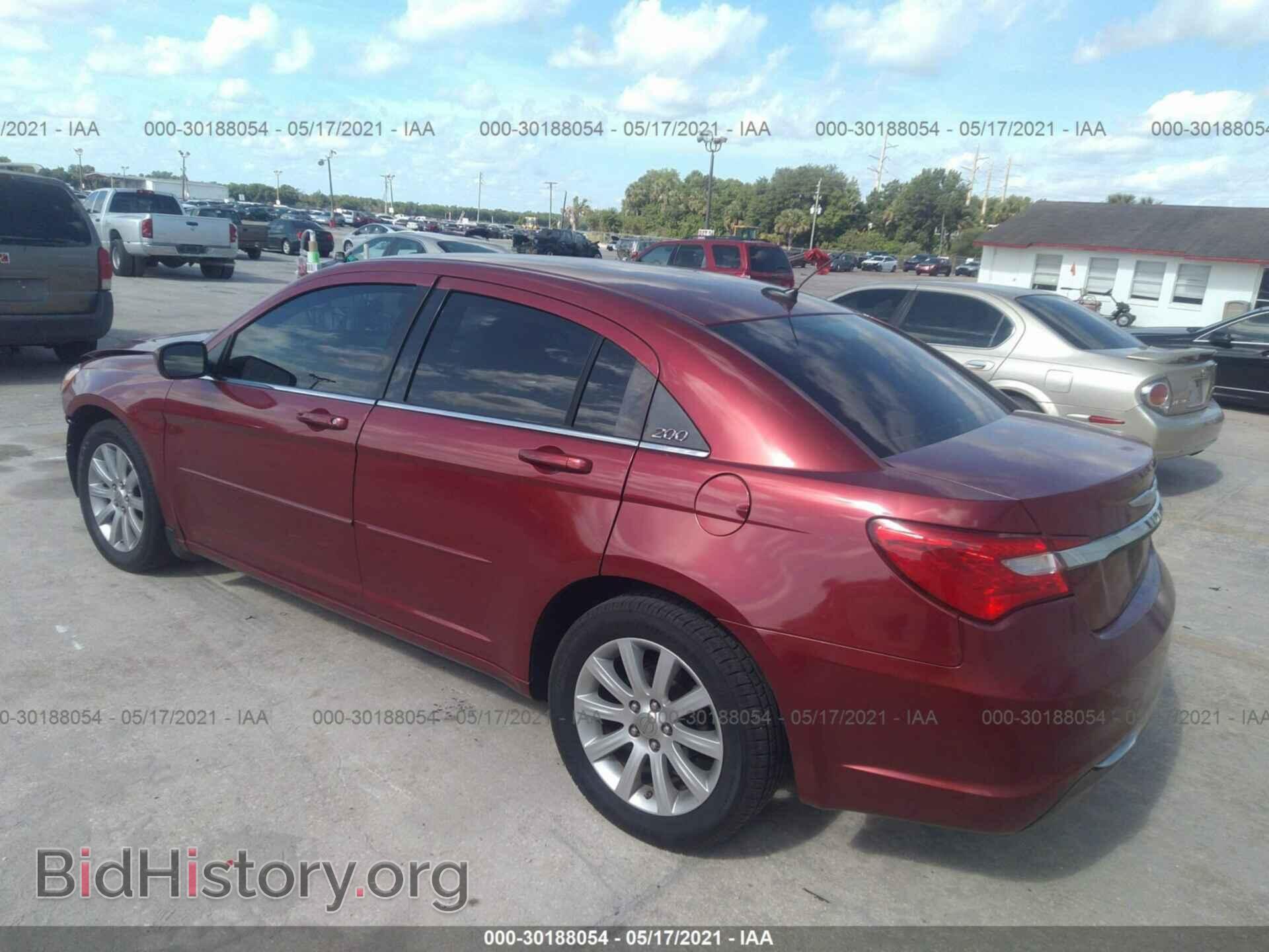 2013 CHRYSLER 200 - VIN: 1C3CCBBB2DN732920 - Photo 3