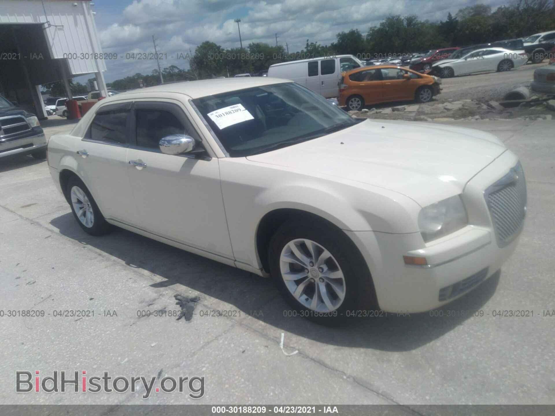 Photo 2C3CA4CD1AH132220 - CHRYSLER 300 2010