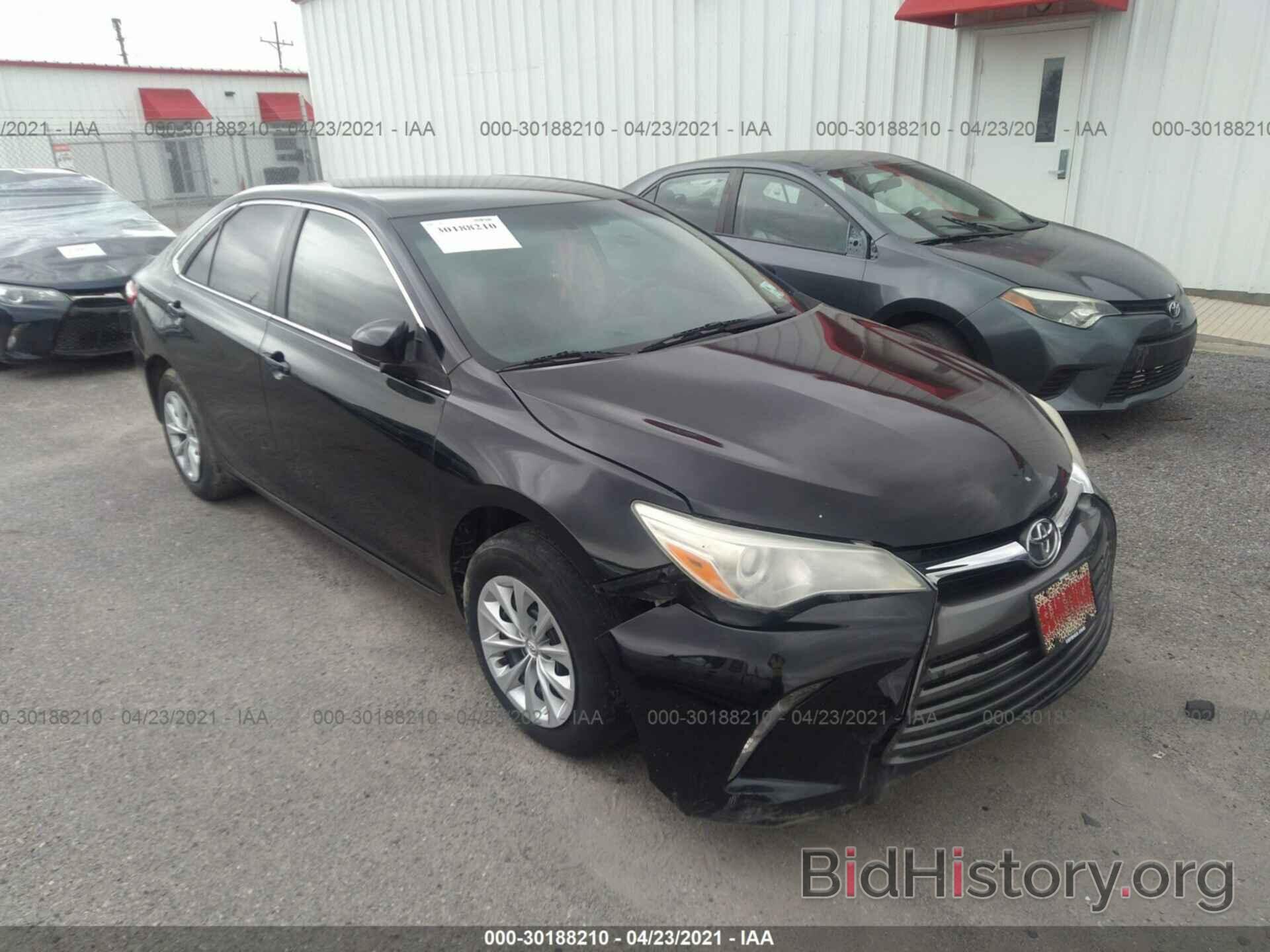 Photo 4T4BF1FK8FR445708 - TOYOTA CAMRY 2015