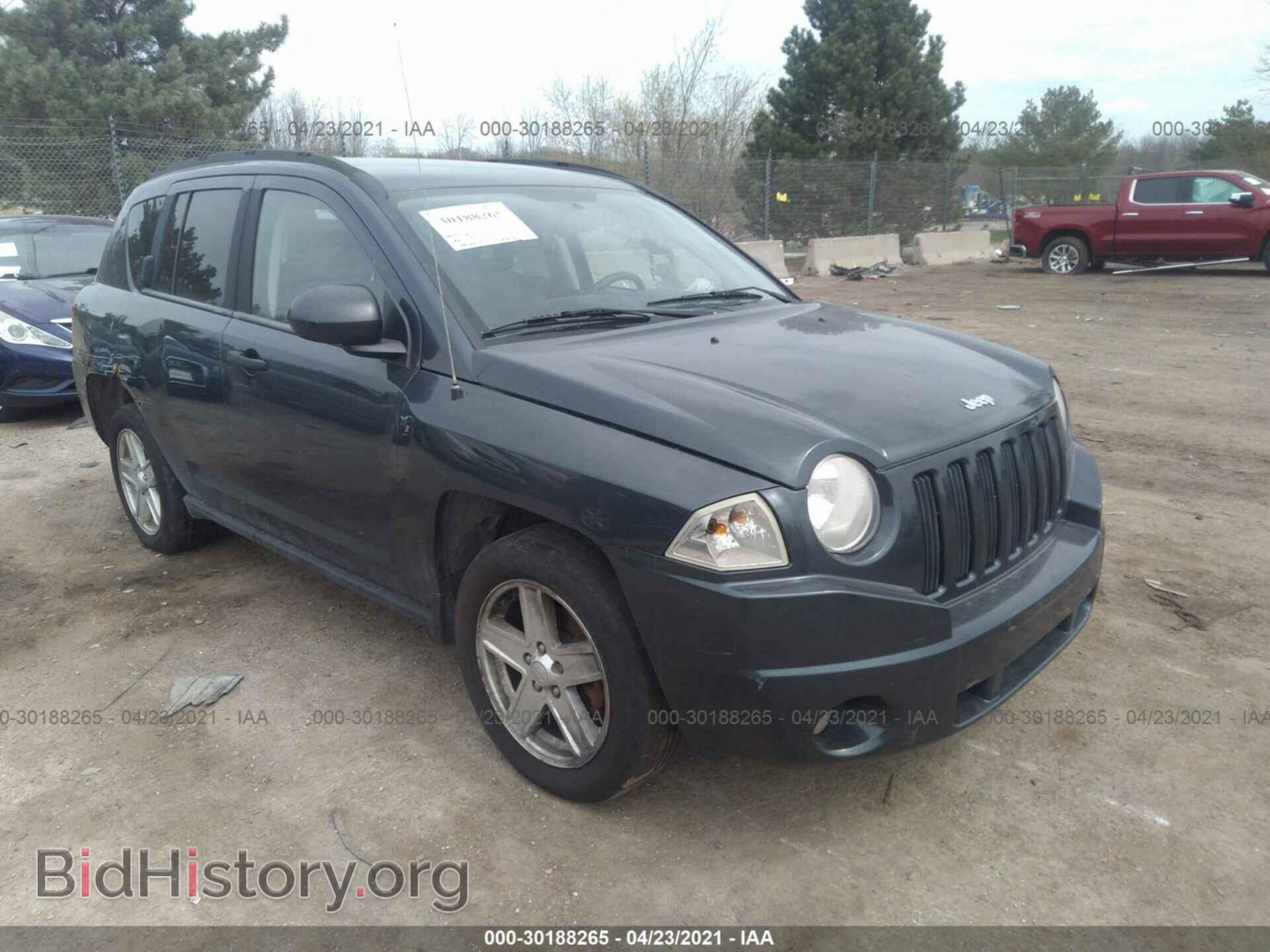 Фотография 1J8FF47W97D430826 - JEEP COMPASS 2007