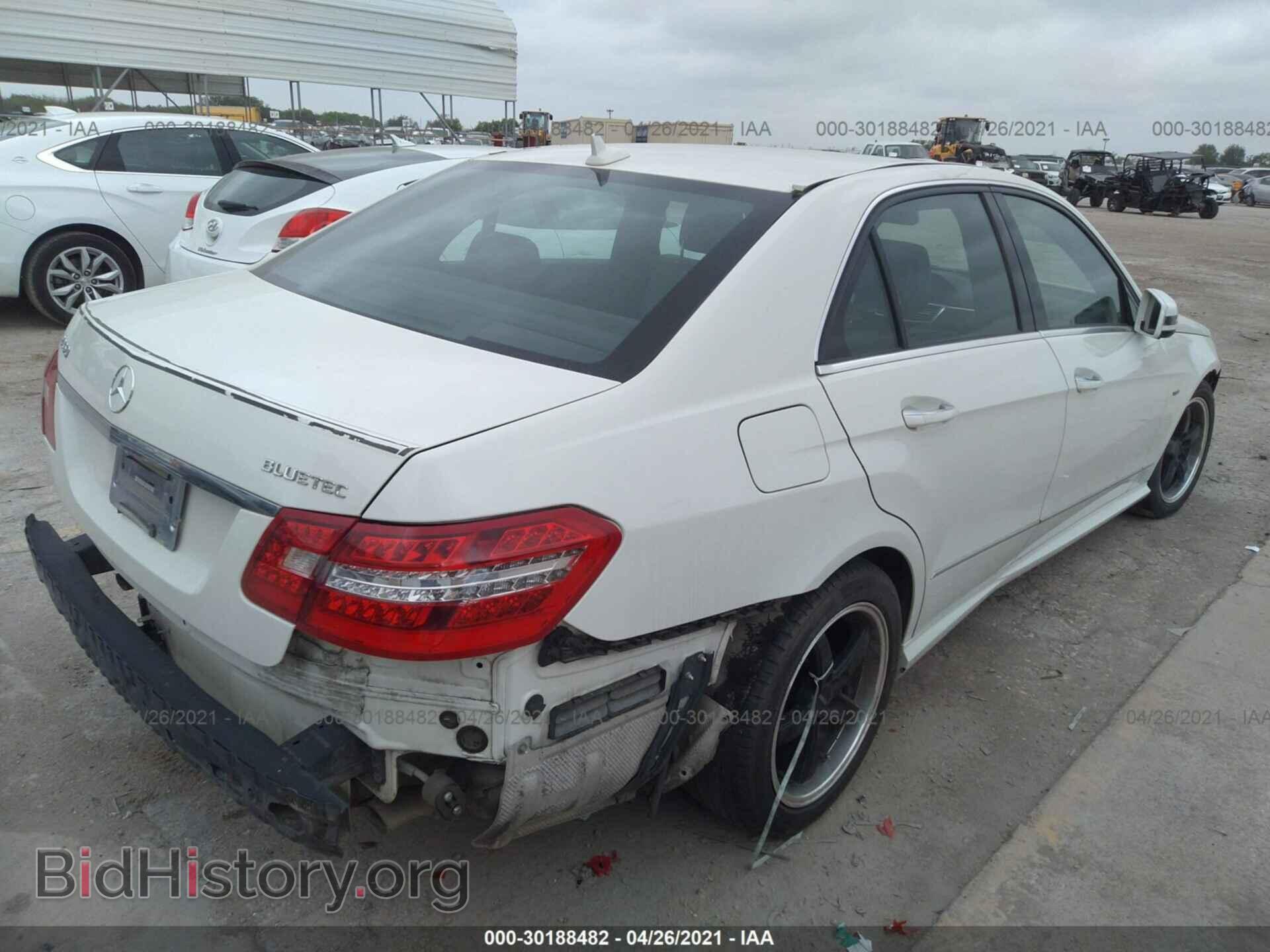 2012 MERCEDES-BENZ E-CLASS - VIN: WDDHF2EB9CA561700 - Photo 4