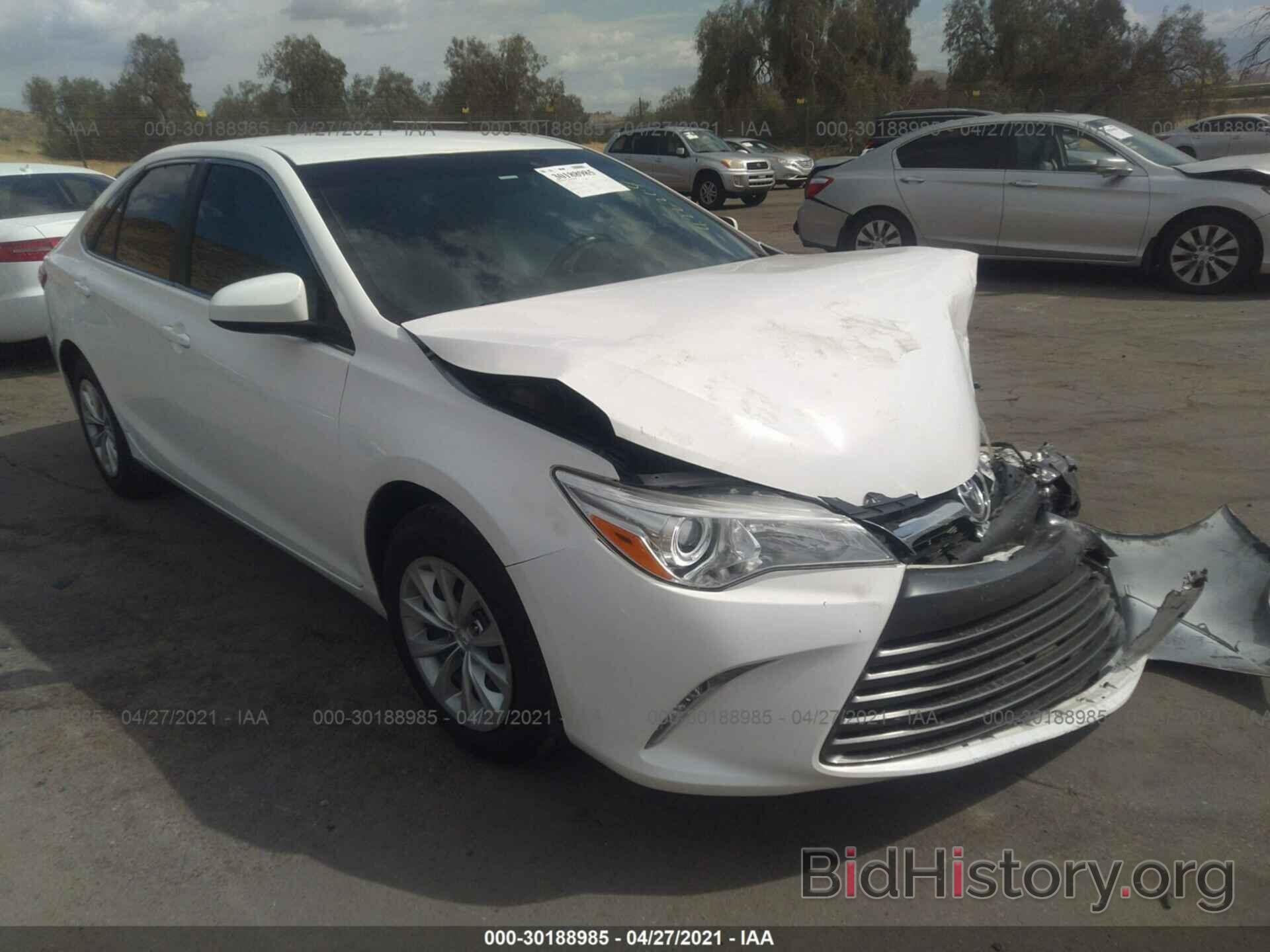Photo 4T4BF1FK0FR453852 - TOYOTA CAMRY 2015