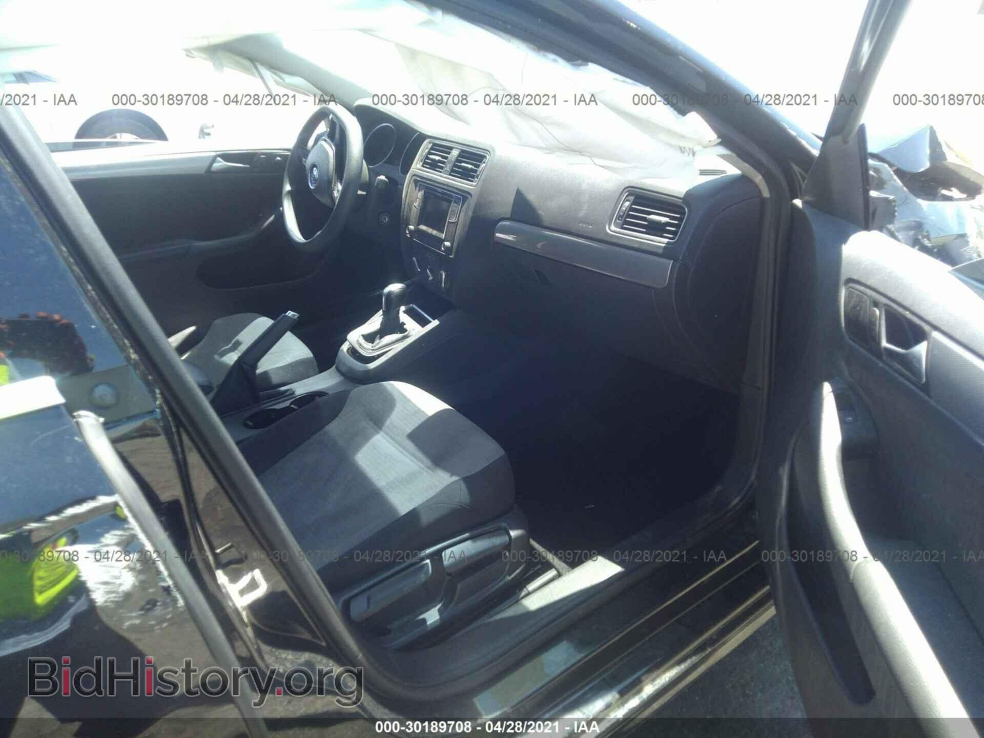 2017 VOLKSWAGEN JETTA - VIN: 3VW2B7AJ7HM263210 - Фото 5