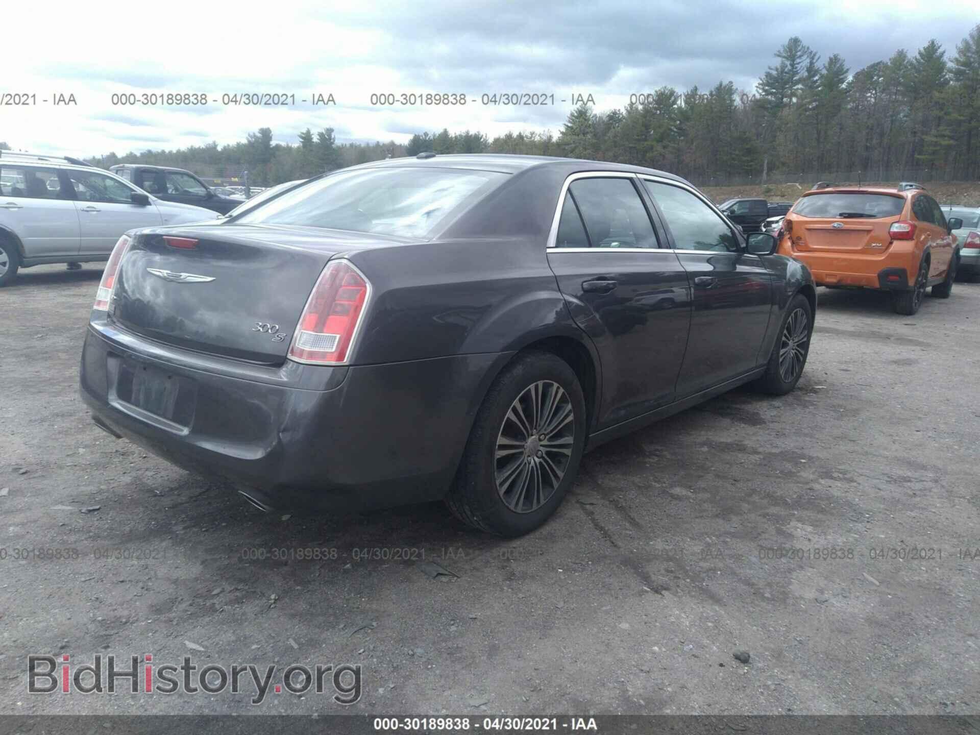 2013 CHRYSLER 300 - VIN: 2C3CCAGGXDH652823 - Фото 4