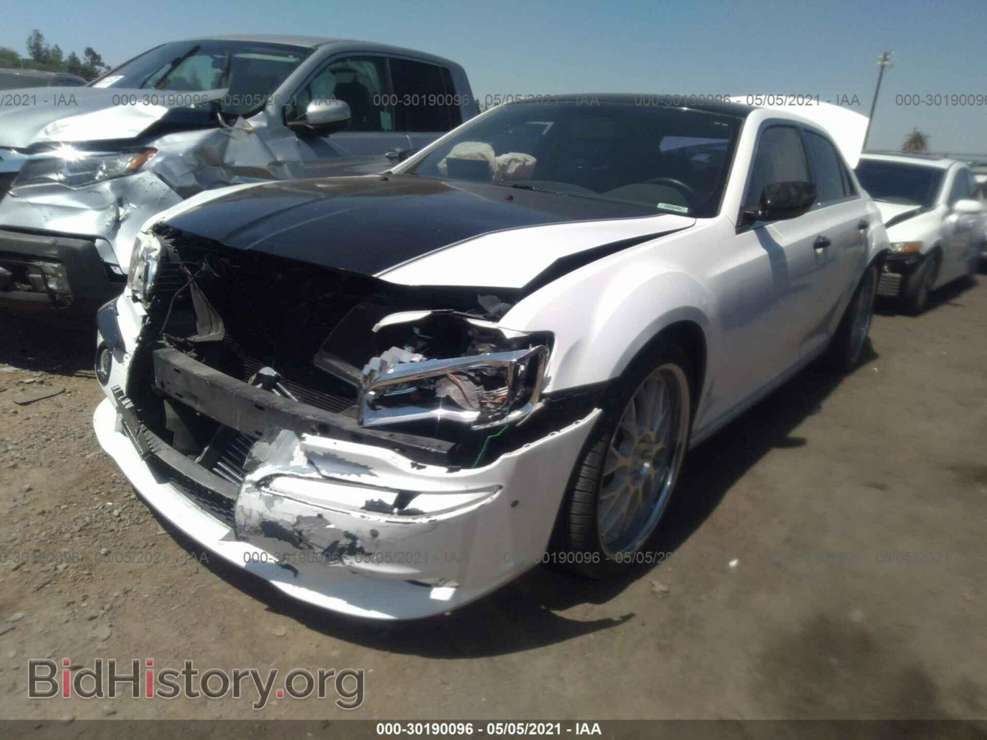 2012 CHRYSLER 300 - VIN: 2C3CCAAG2CH113619 - Photo 2