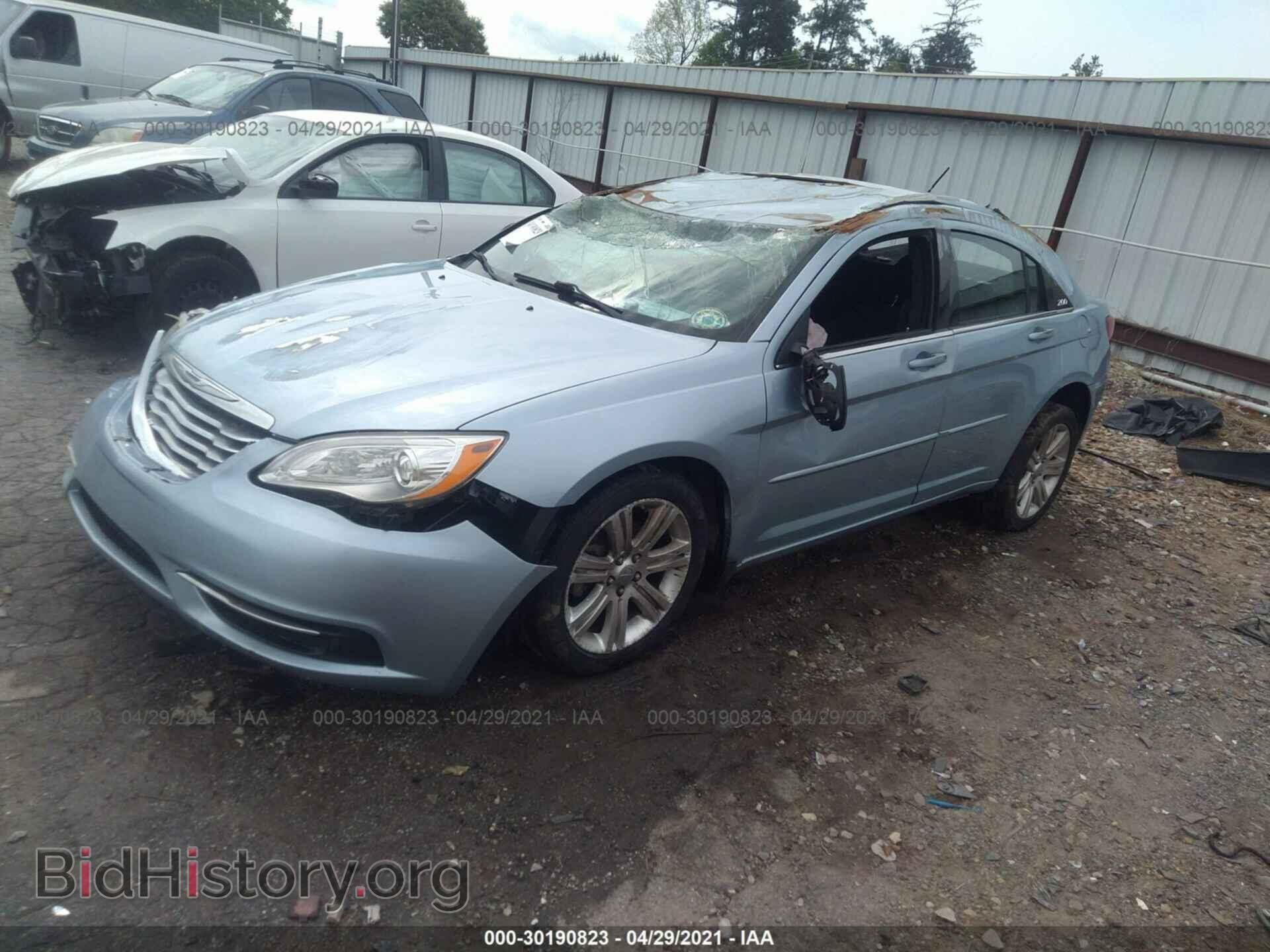 2012 CHRYSLER 200 - VIN: 1C3CCBAB9CN244791 - Photo 2