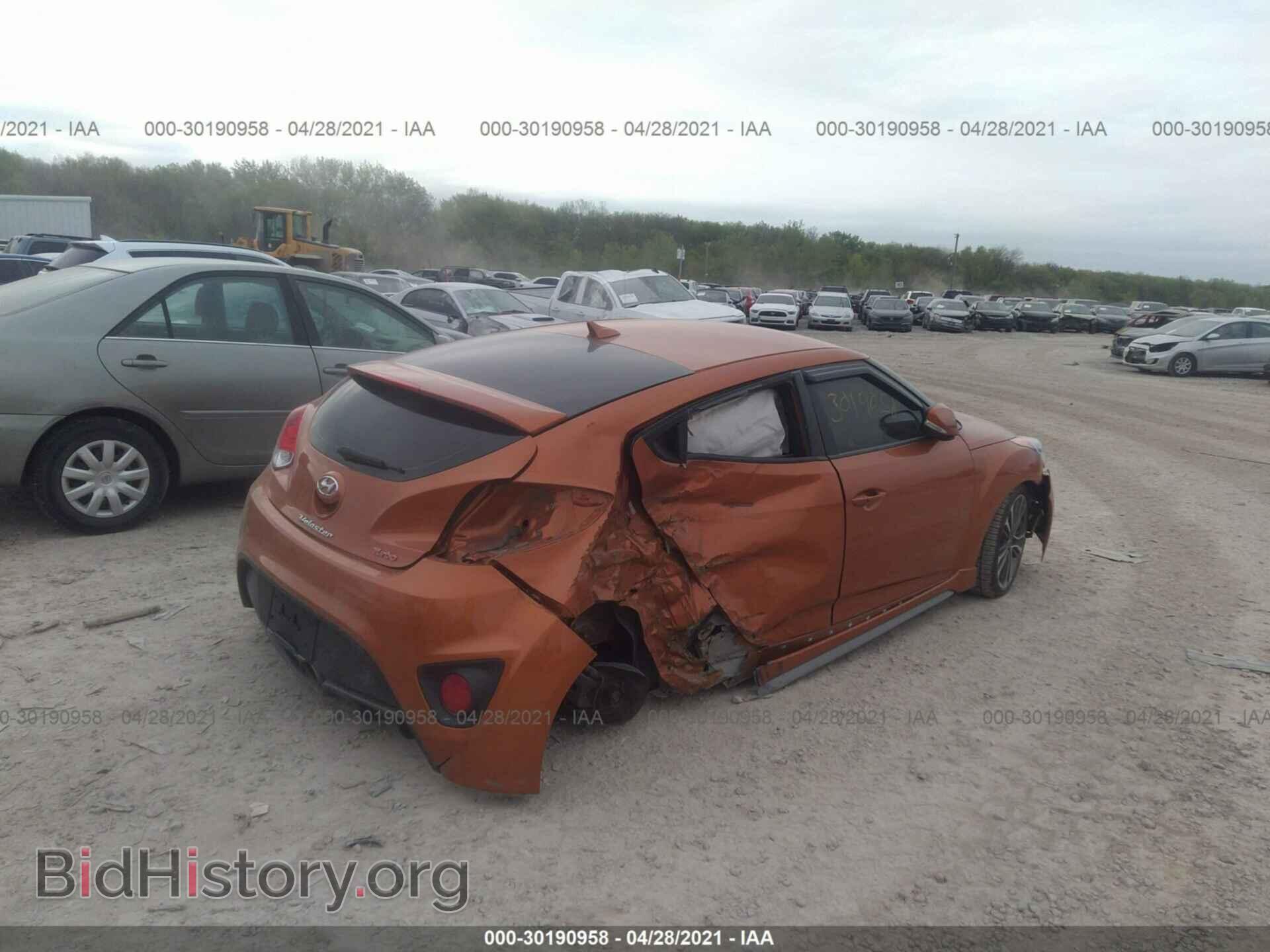 2016 HYUNDAI VELOSTER - VIN: KMHTC6AE6GU275002 - Фото 4