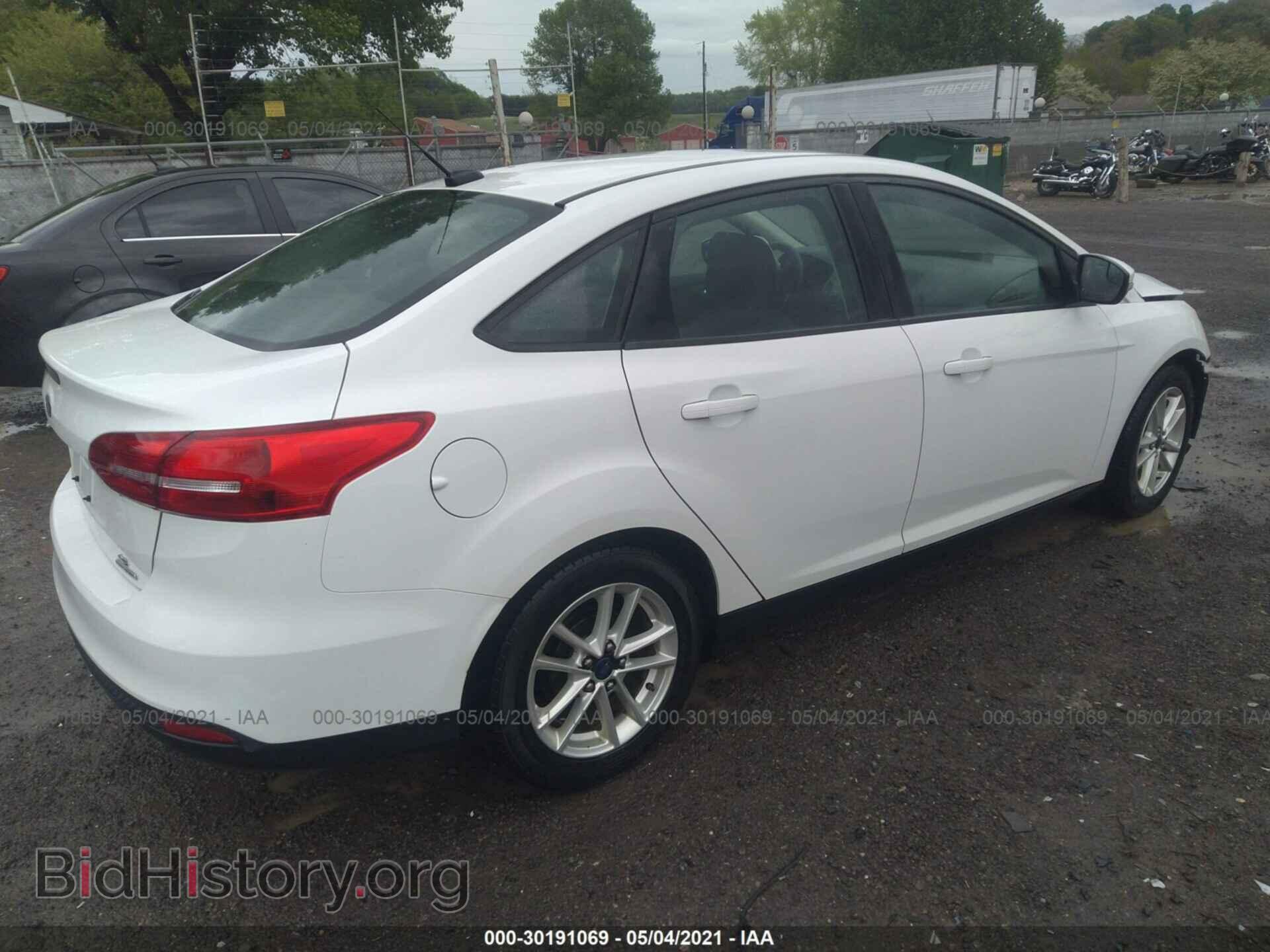 2016 FORD FOCUS - VIN: 1FADP3F2XGL207968 - Photo 4