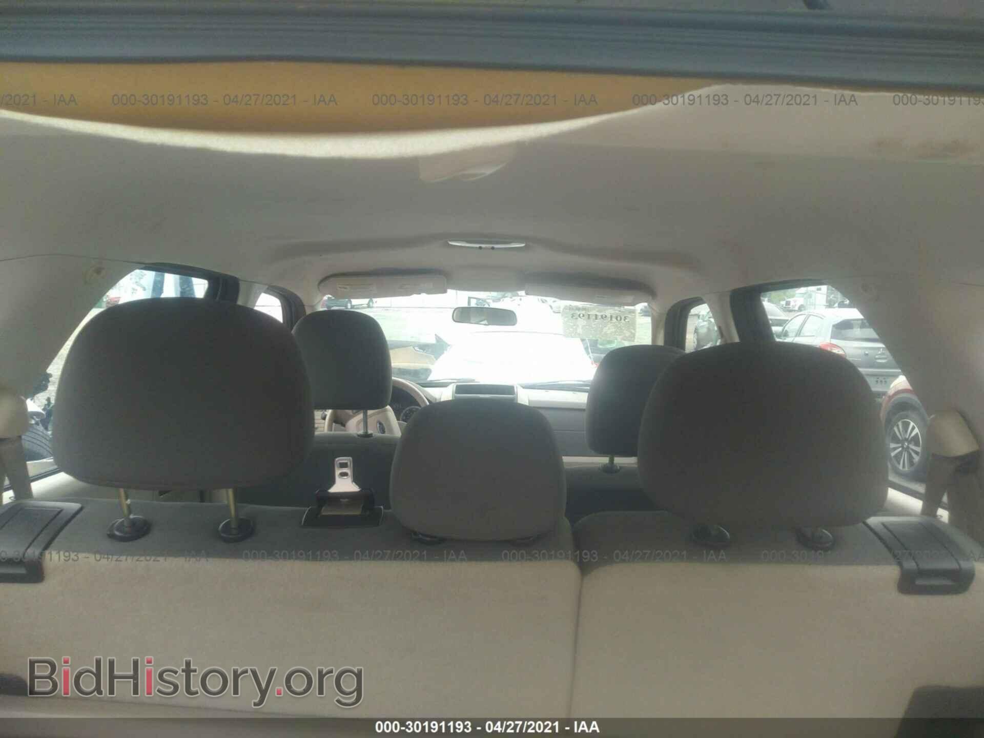 2012 FORD ESCAPE - VIN: 1FMCU0C70CKB09797 - Фото 8
