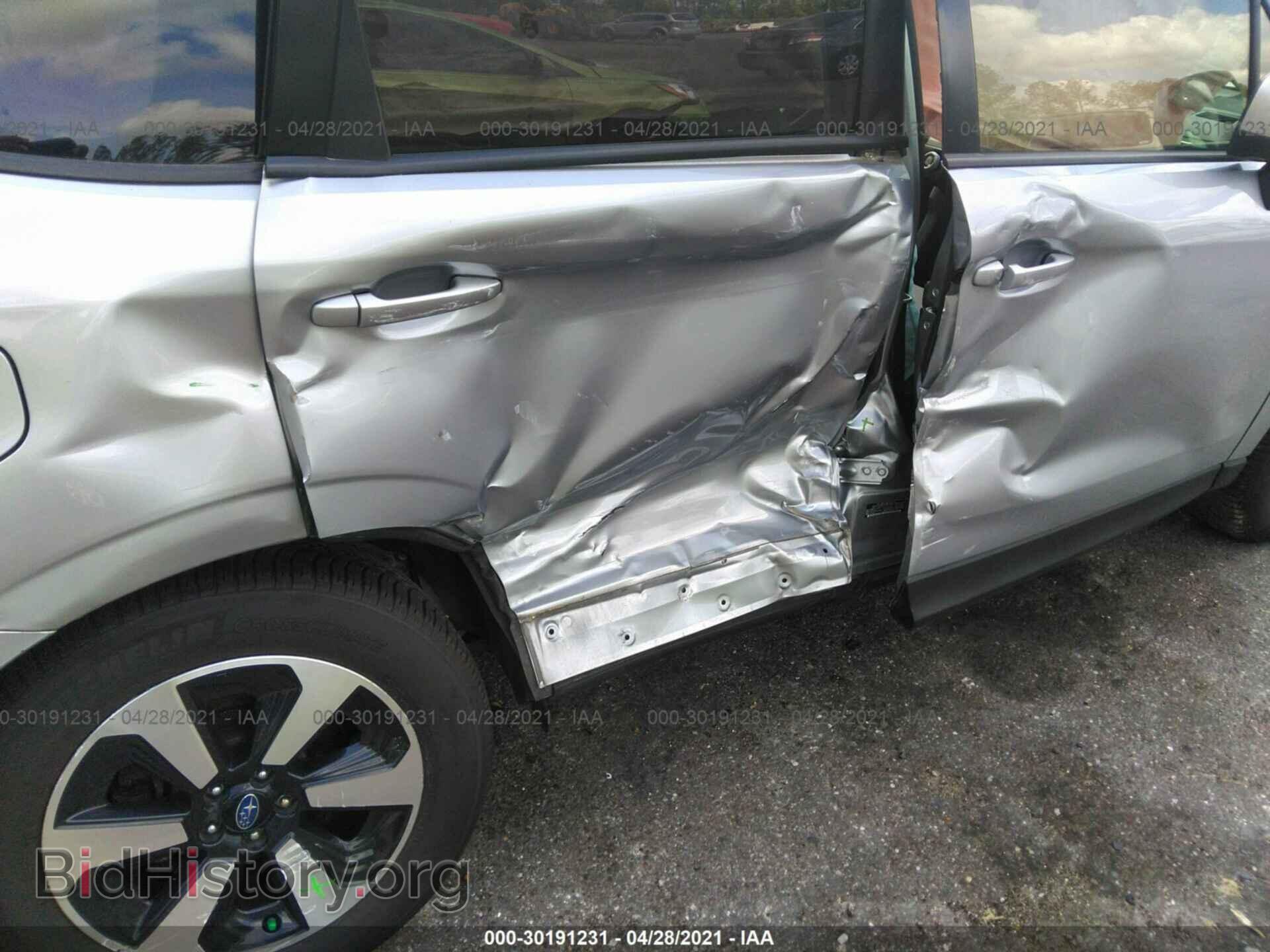 2017 SUBARU FORESTER - VIN: JF2SJADC6HH409666 - Фото 6