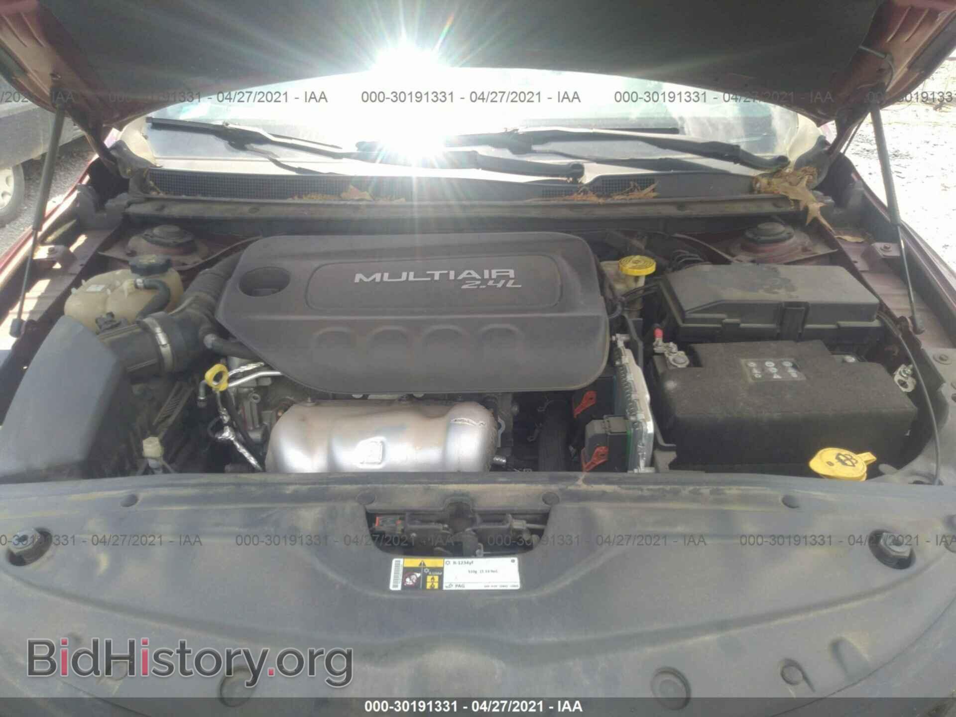 2015 CHRYSLER 200 - VIN: 1C3CCCBBXFN566090 - Photo 10