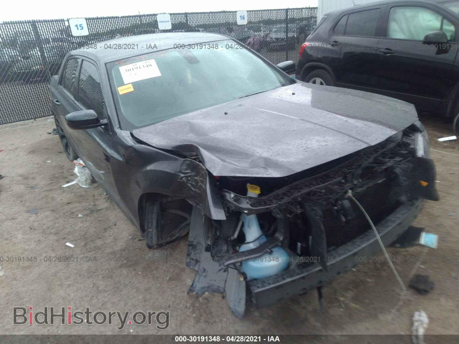 Фотография 2C3CCAAG1KH679298 - CHRYSLER 300 2019